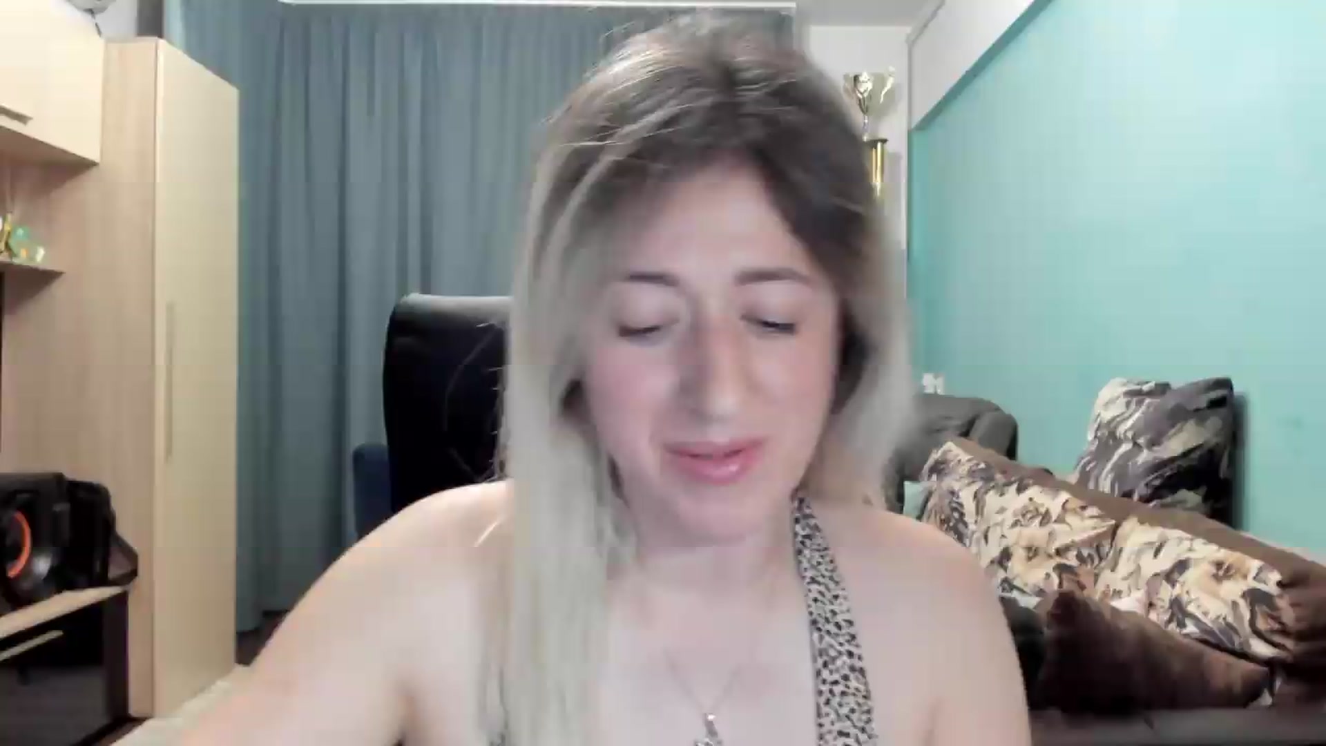 Gallery image thumbnail from SweetDelia_'s myfreecams stream on, 06/06/2026, 24:05 image 8 of 20