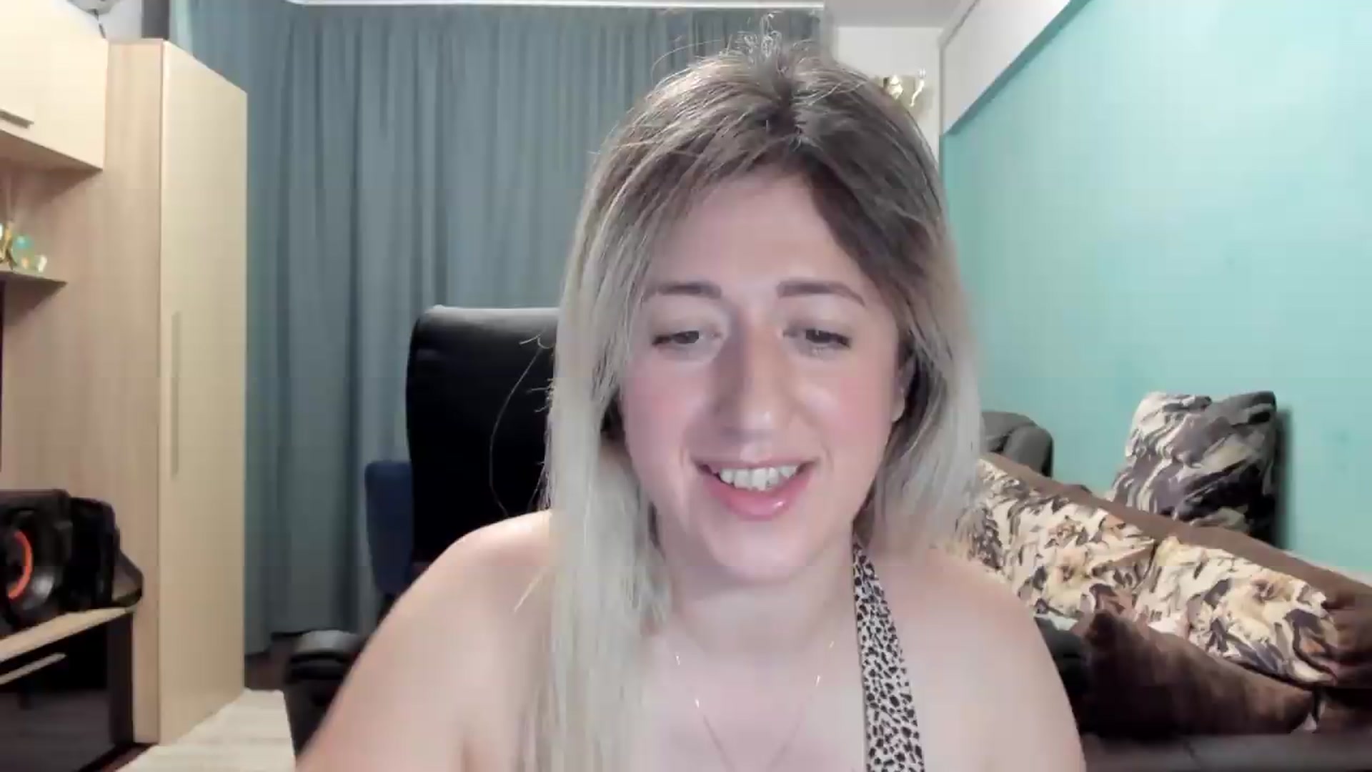 Gallery image thumbnail from SweetDelia_'s myfreecams stream on, 06/06/2026, 24:05 image 7 of 20