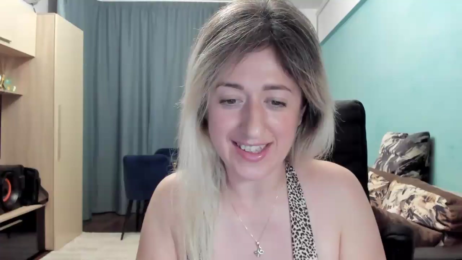 Gallery image thumbnail from SweetDelia_'s myfreecams stream on, 06/06/2026, 24:05 image 20 of 20