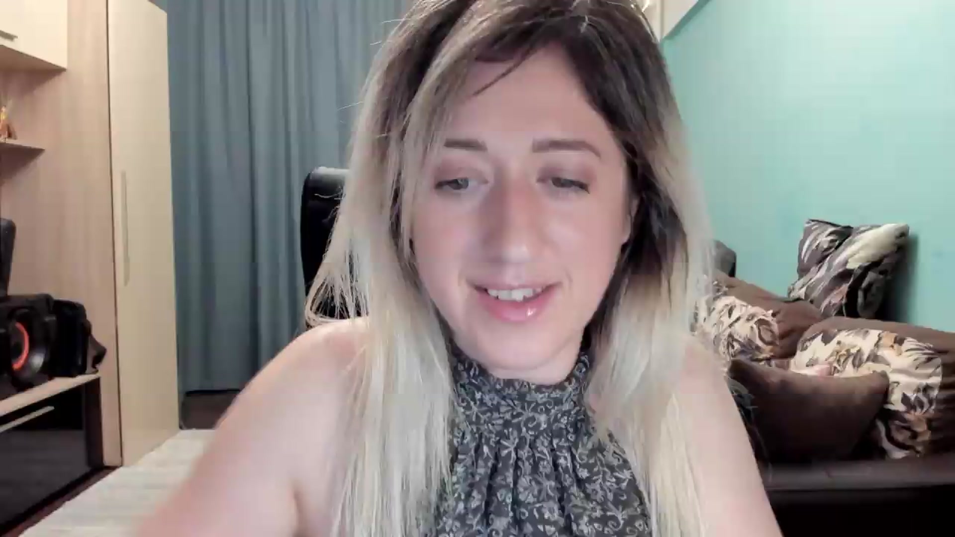 Gallery image thumbnail from SweetDelia_'s myfreecams stream on, 06/10/2026, 01:32 image 5 of 20