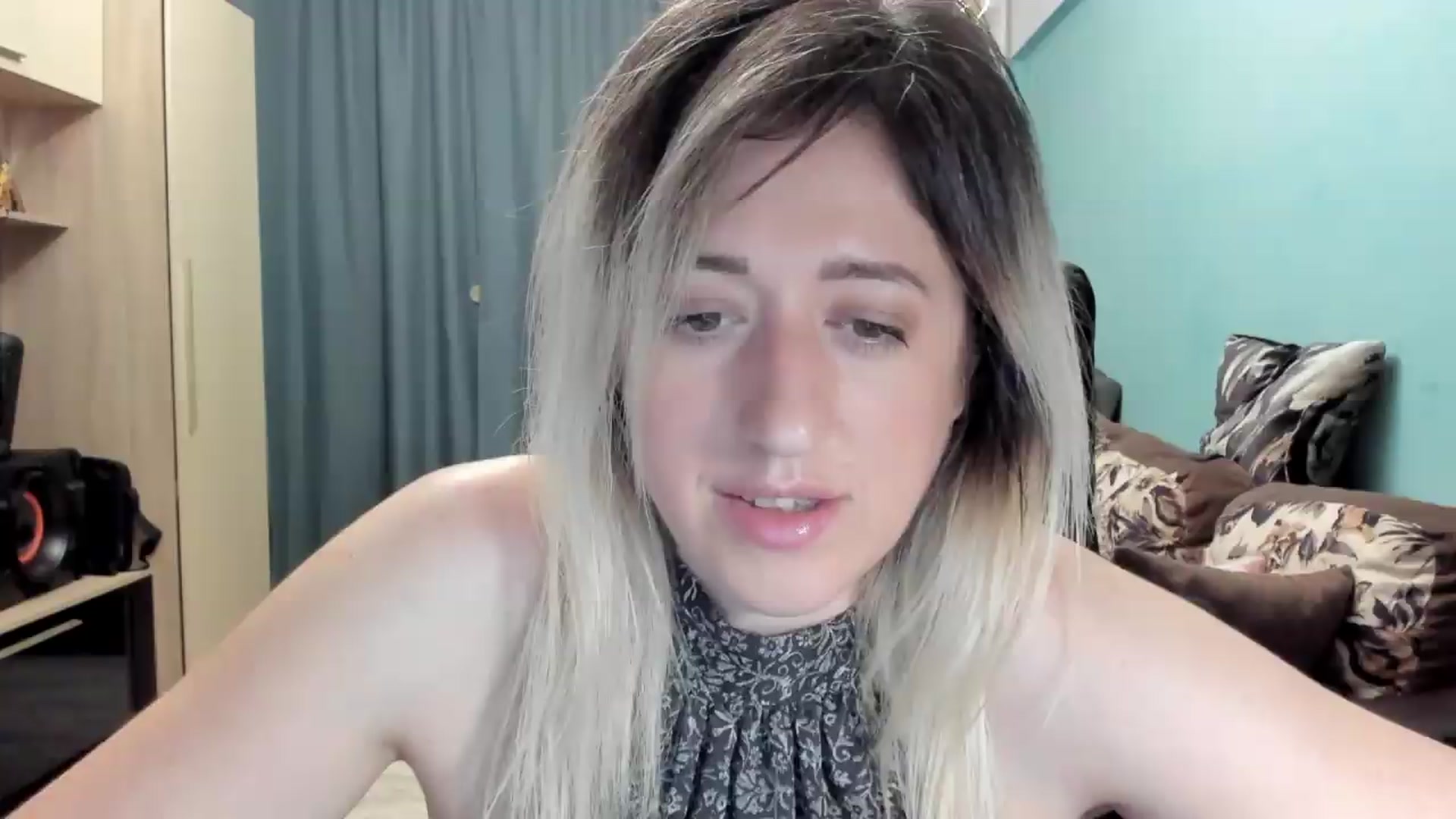 Gallery image thumbnail from SweetDelia_'s myfreecams stream on, 06/10/2026, 01:32 image 14 of 20