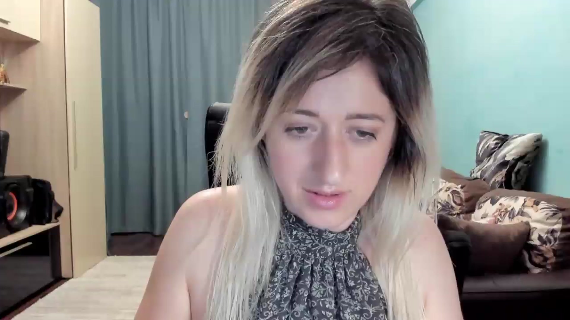 Gallery image thumbnail from SweetDelia_'s myfreecams stream on, 06/10/2026, 01:32 image 15 of 20