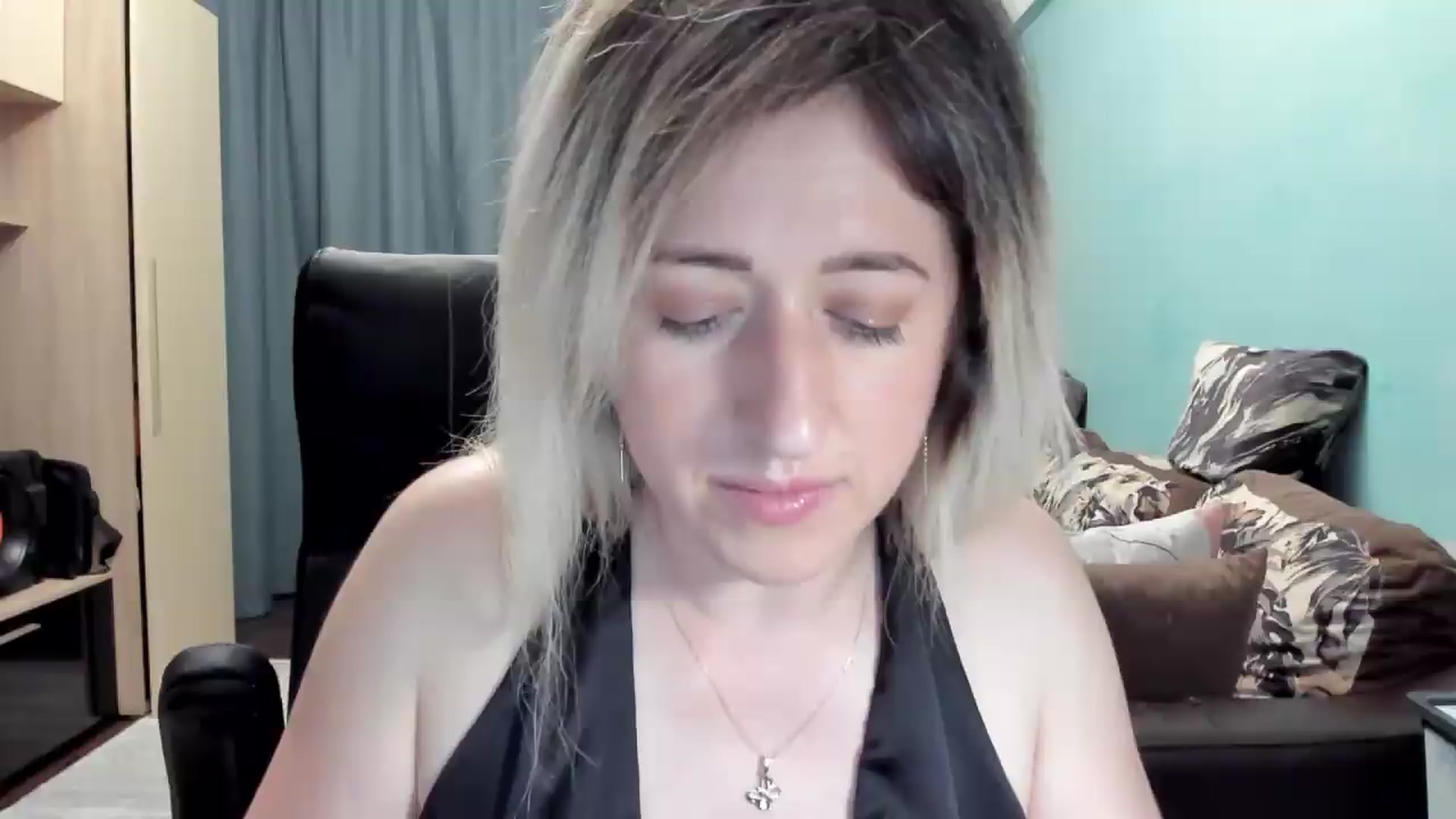 Gallery image thumbnail from SweetDelia_'s myfreecams stream on, 06/12/2026, 01:52 image 17 of 20