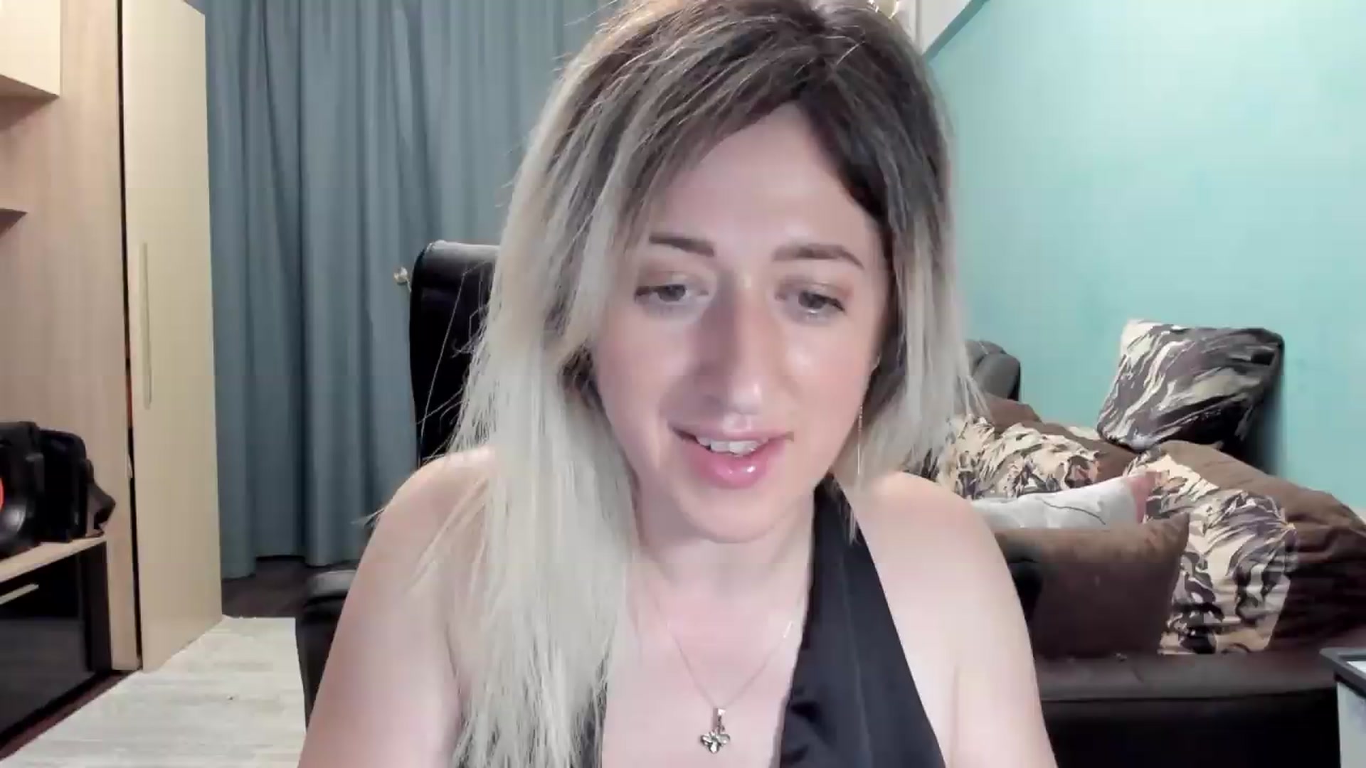 Gallery image thumbnail from SweetDelia_'s myfreecams stream on, 06/12/2026, 01:52 image 12 of 20