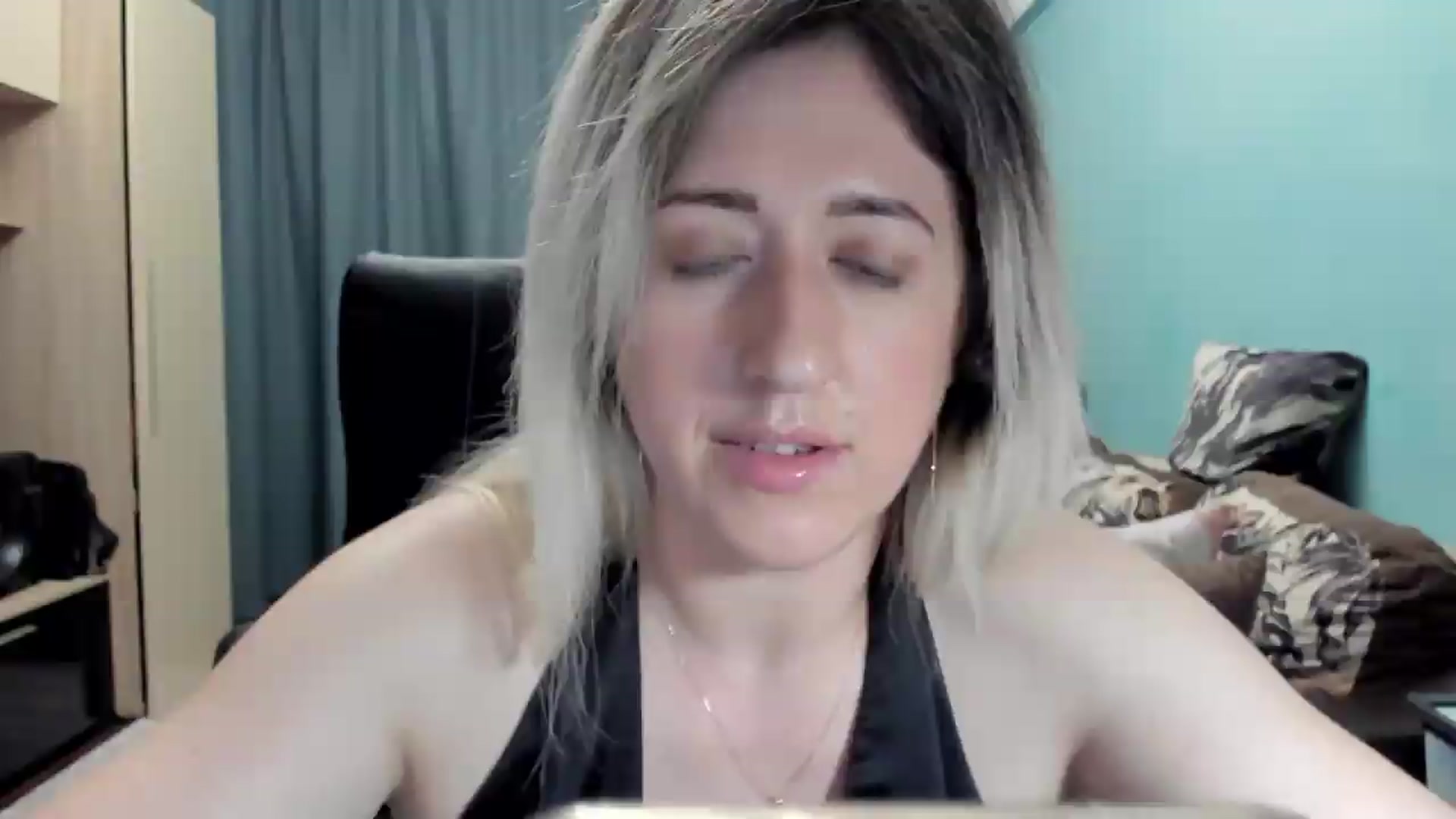 Gallery image thumbnail from SweetDelia_'s myfreecams stream on, 06/12/2026, 01:52 image 18 of 20