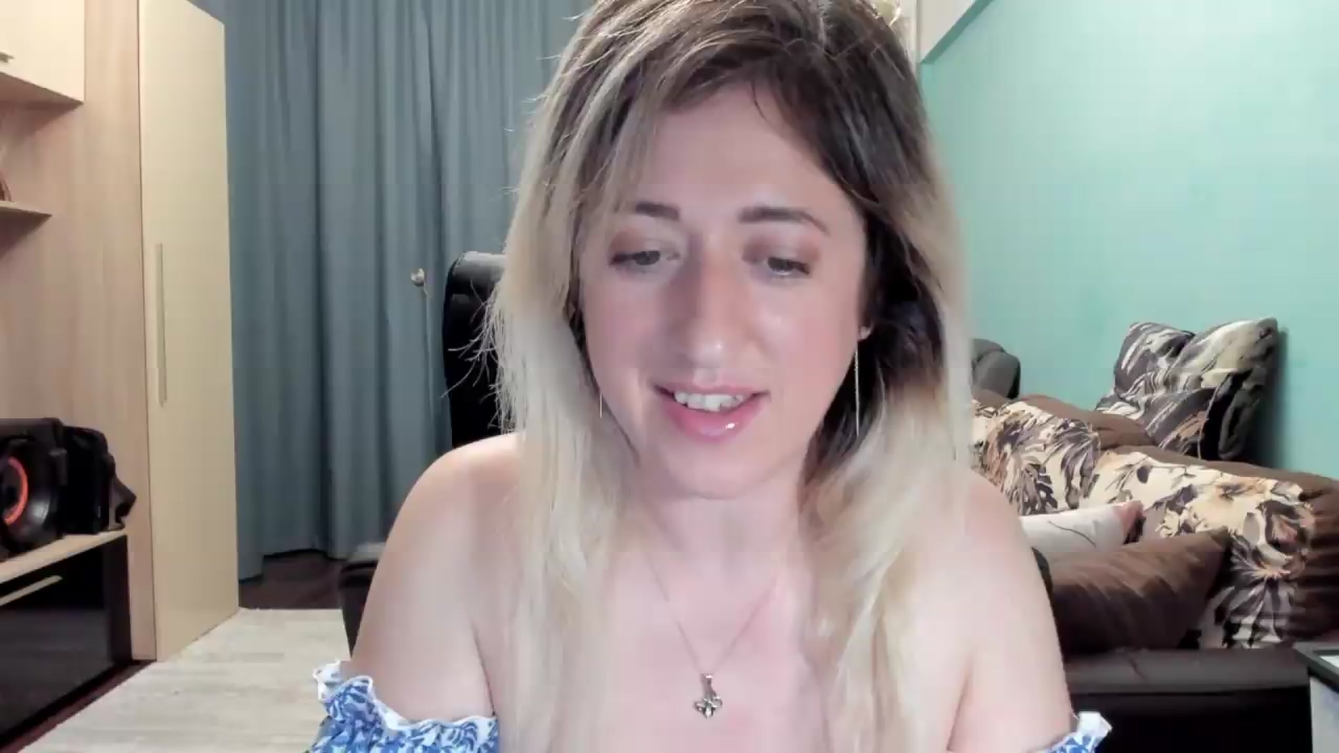 Gallery image thumbnail from SweetDelia_'s myfreecams stream on, 06/15/2026, 01:56 image 1 of 20