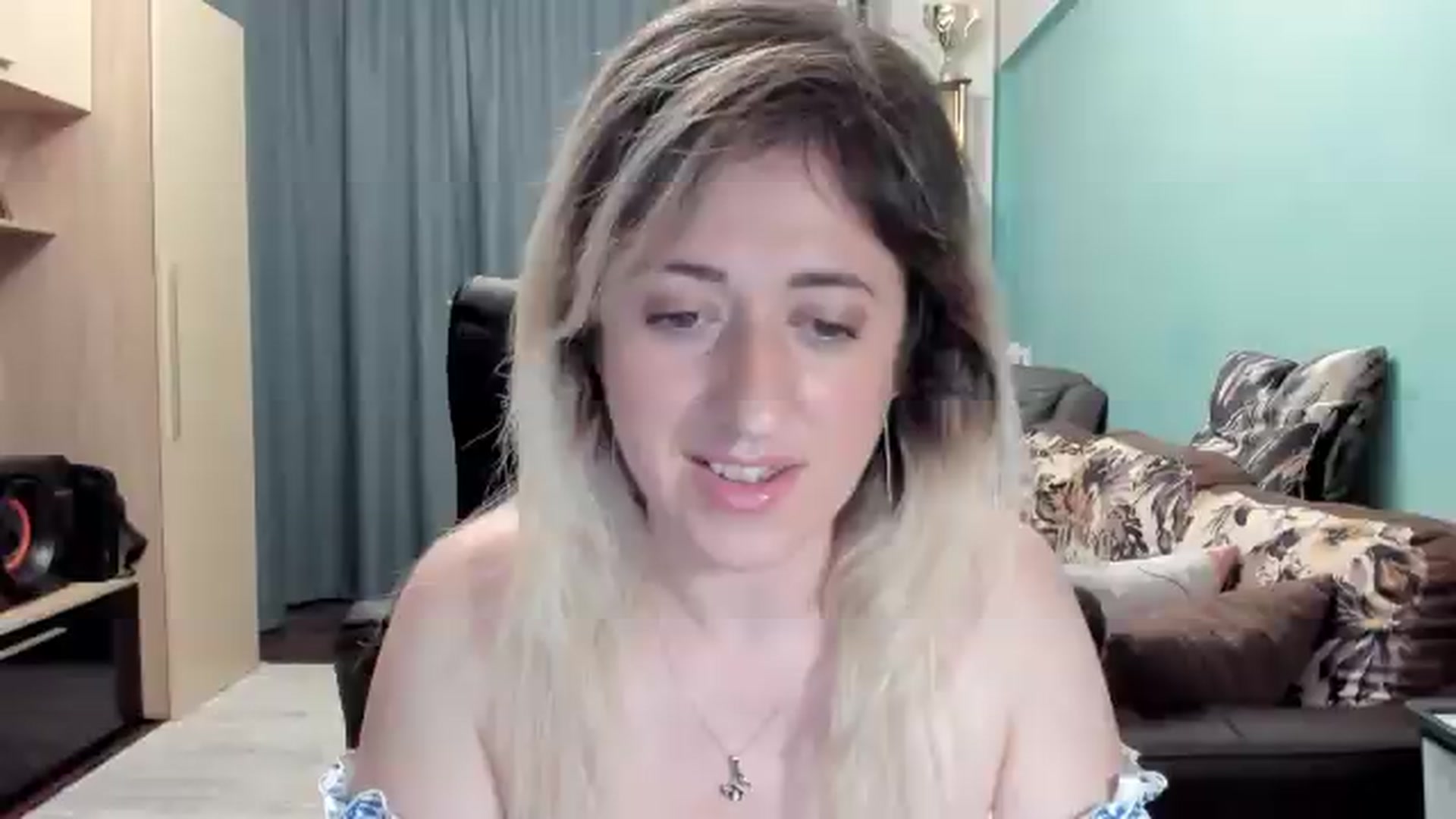 Gallery image thumbnail from SweetDelia_'s myfreecams stream on, 06/15/2026, 01:56 image 12 of 20