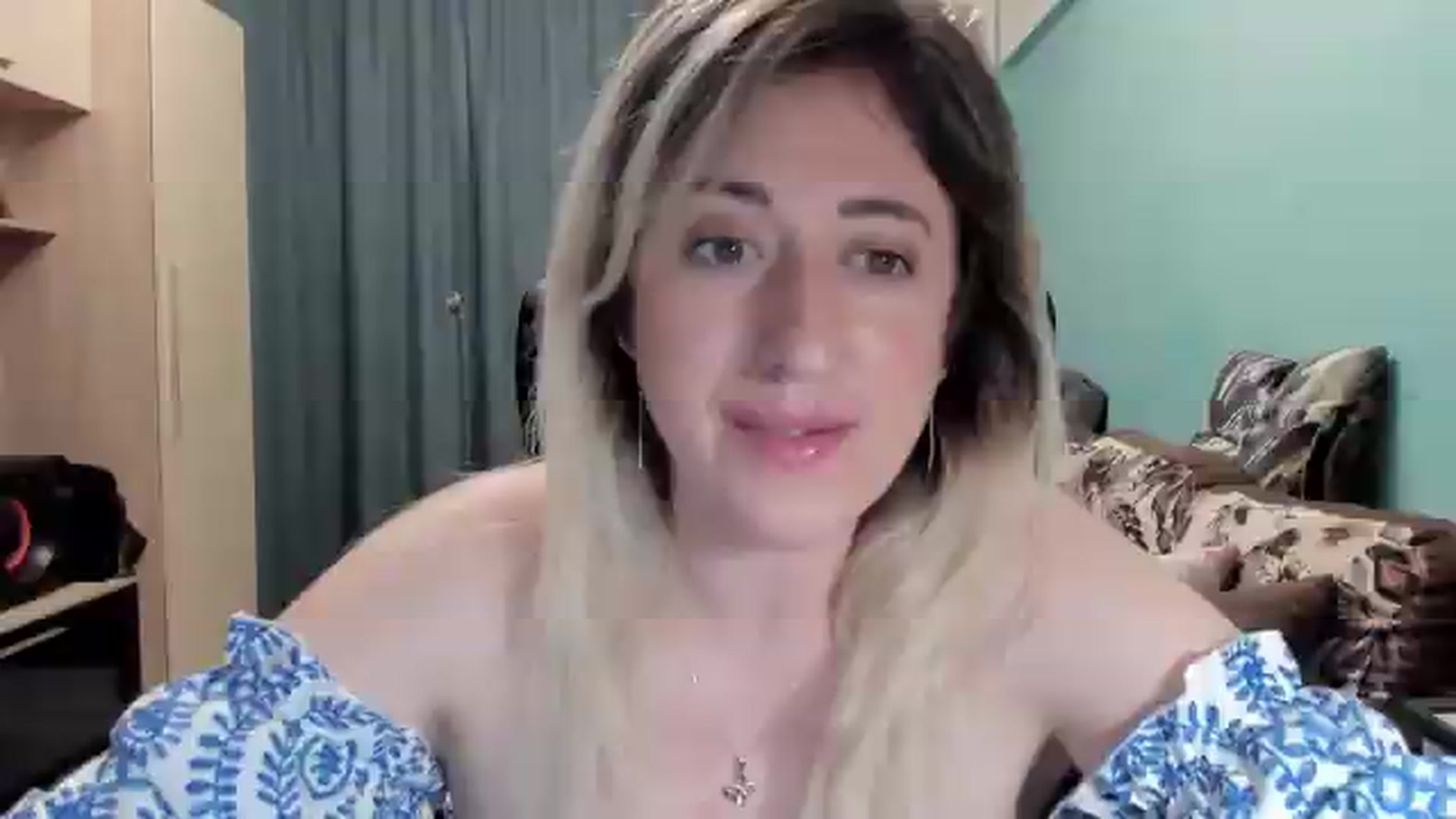 Gallery image thumbnail from SweetDelia_'s myfreecams stream on, 06/15/2026, 01:56 image 14 of 20