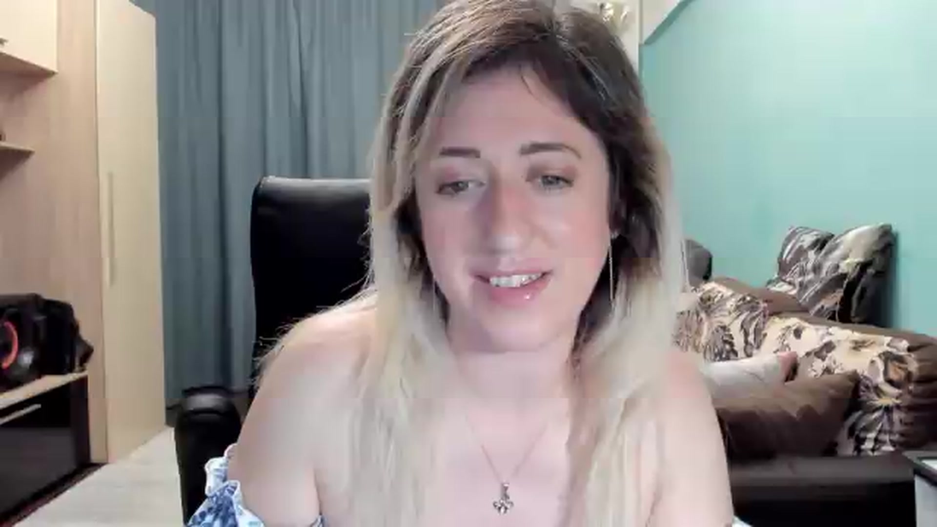 Gallery image thumbnail from SweetDelia_'s myfreecams stream on, 06/15/2026, 01:56 image 7 of 20