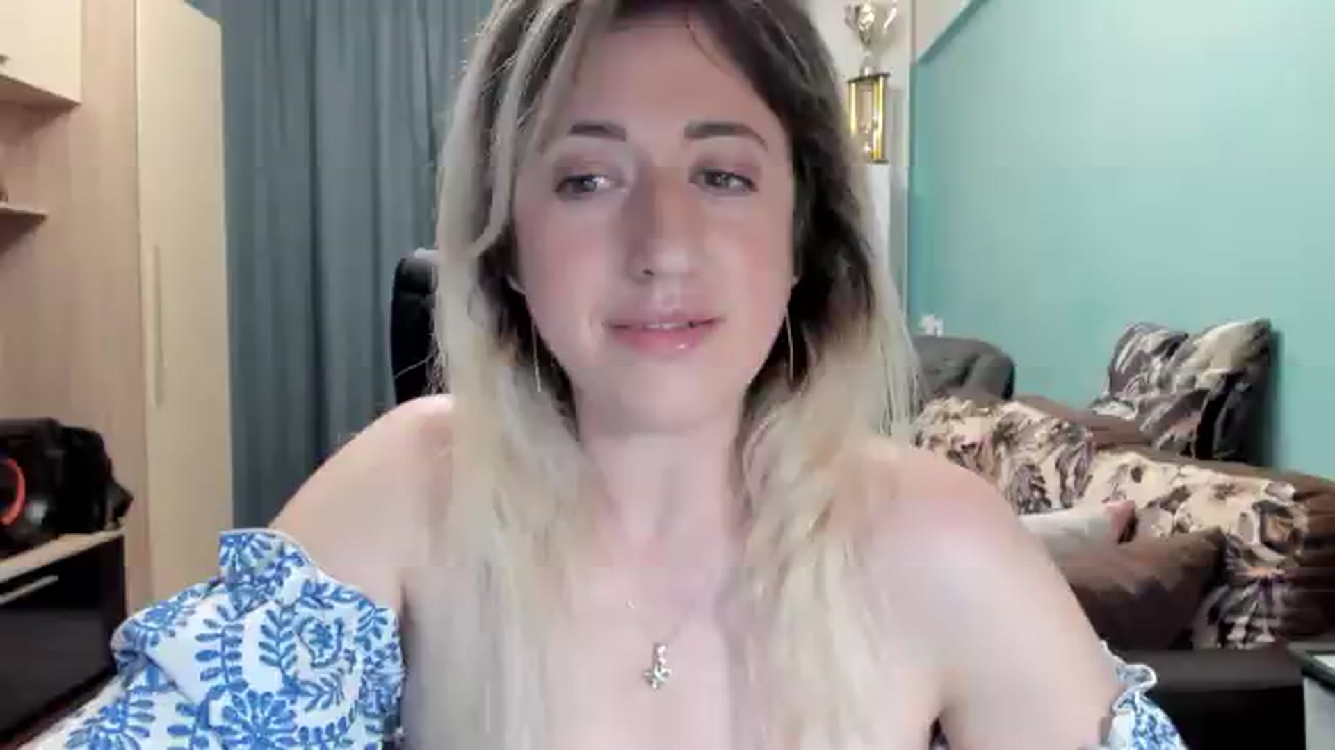 Gallery image thumbnail from SweetDelia_'s myfreecams stream on, 06/15/2026, 01:56 image 17 of 20