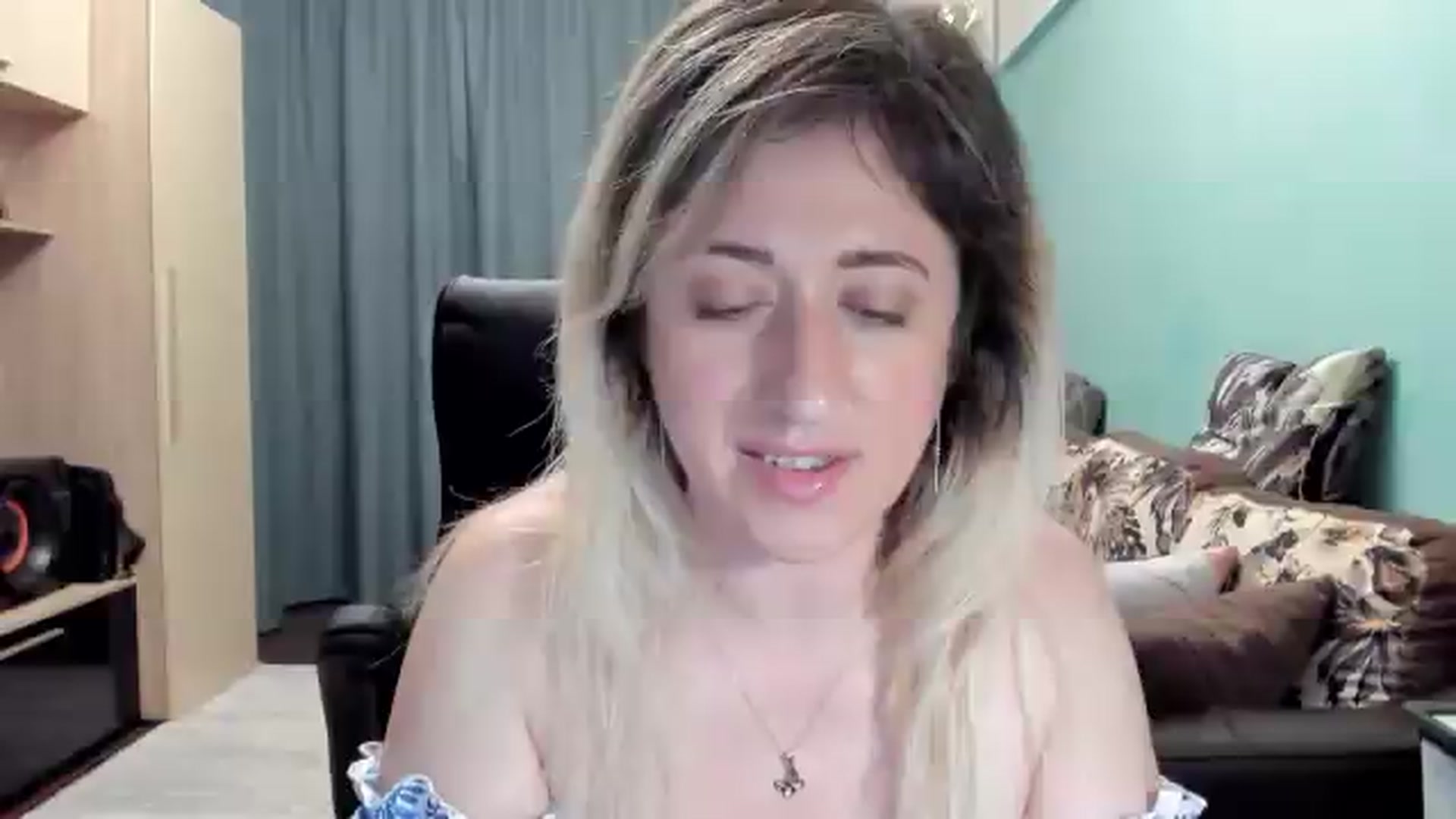 Gallery image thumbnail from SweetDelia_'s myfreecams stream on, 06/15/2026, 01:56 image 5 of 20