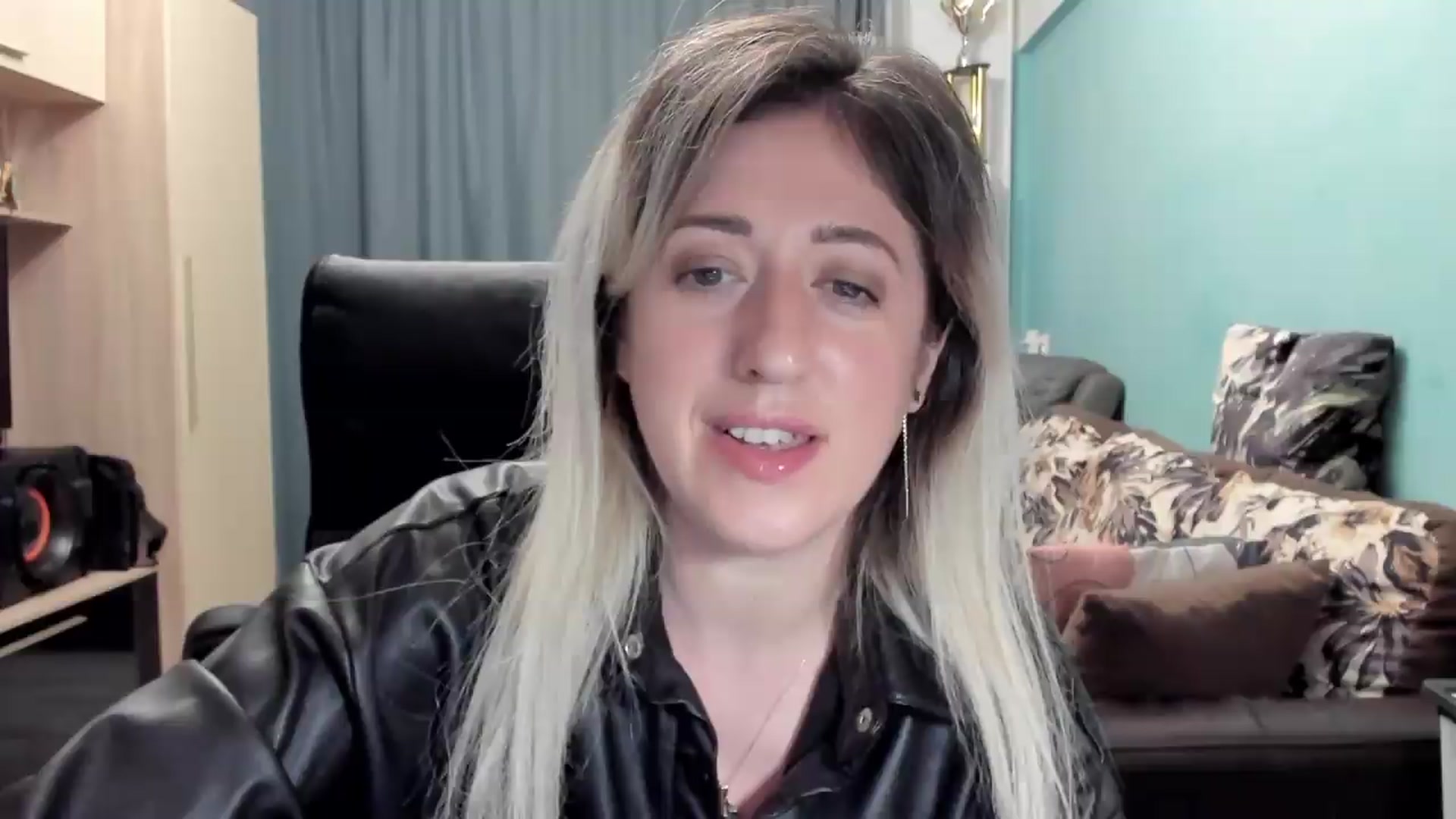 Gallery image thumbnail from SweetDelia_'s myfreecams stream on, 06/20/2026, 24:56 image 7 of 20