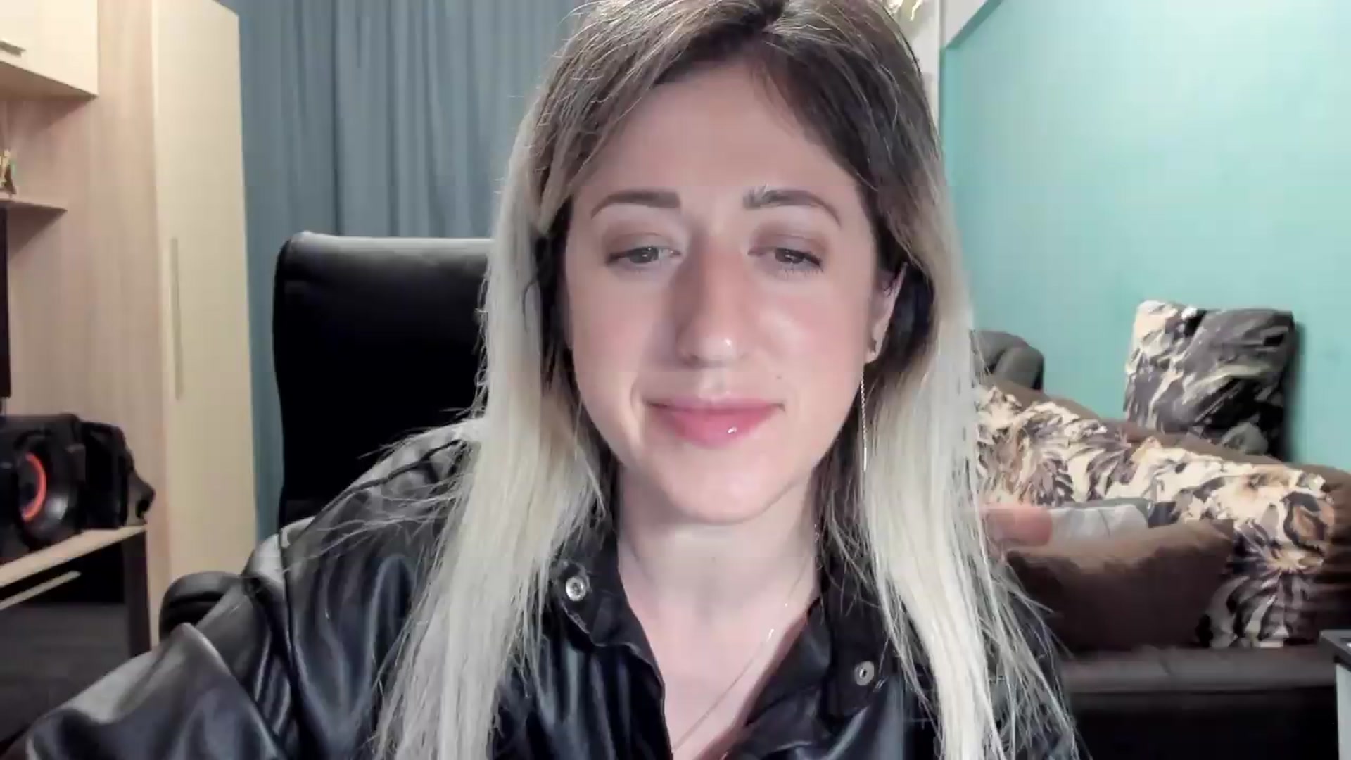 Gallery image thumbnail from SweetDelia_'s myfreecams stream on, 06/20/2026, 24:56 image 4 of 20