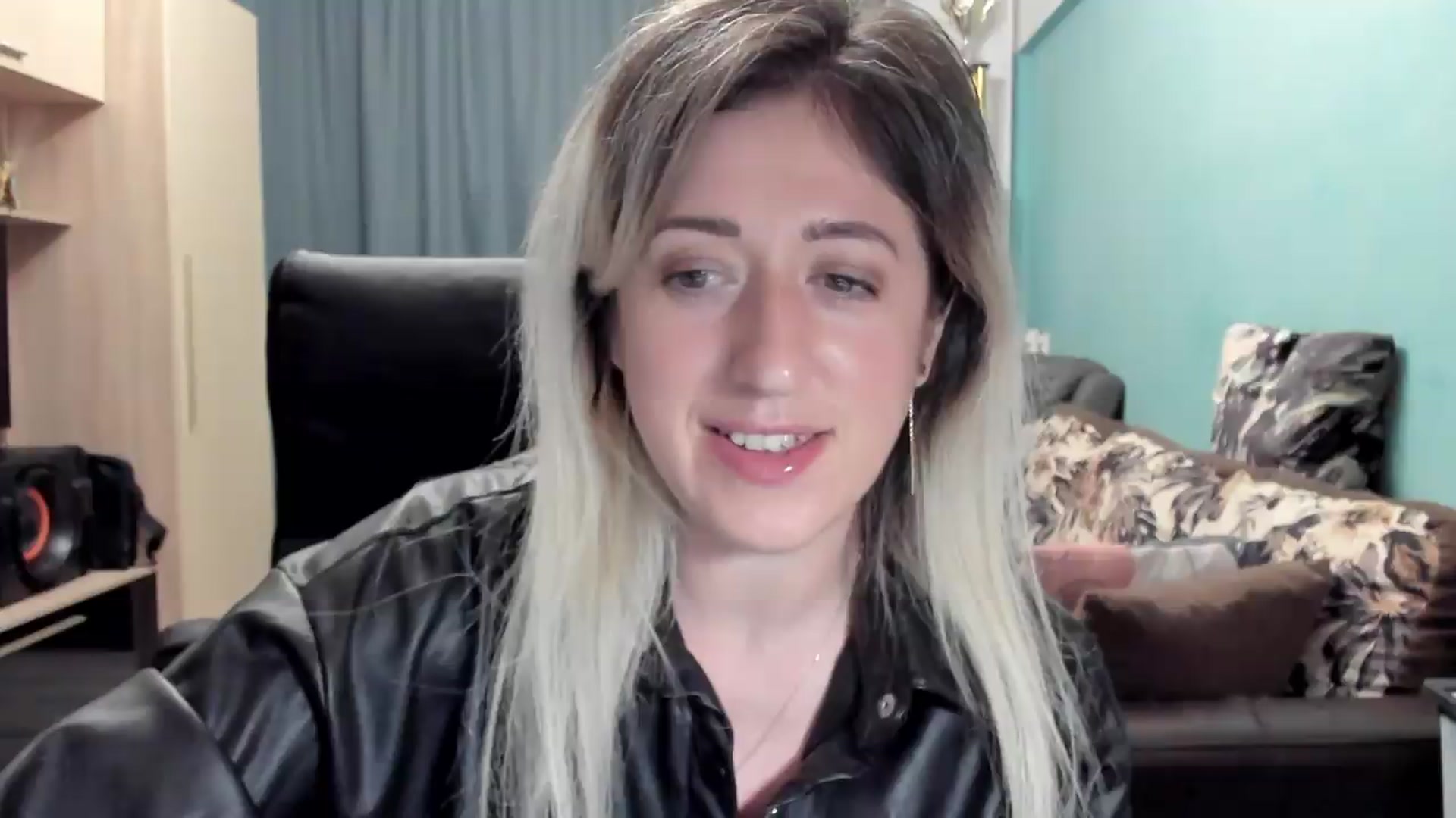 Gallery image thumbnail from SweetDelia_'s myfreecams stream on, 06/20/2026, 24:56 image 6 of 20