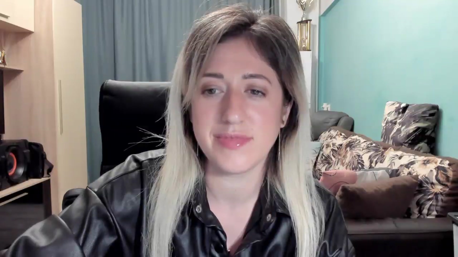 Gallery image thumbnail from SweetDelia_'s myfreecams stream on, 06/20/2026, 24:56 image 14 of 20