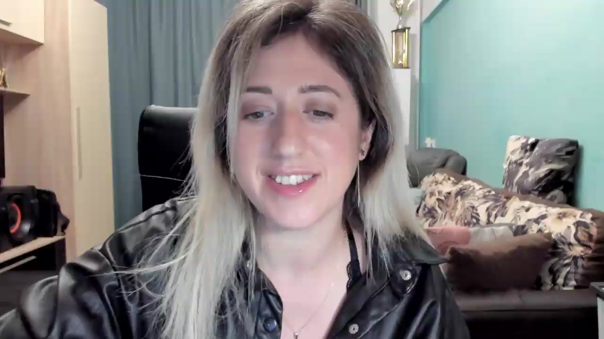 Gallery image thumbnail from SweetDelia_'s myfreecams stream on, 06/20/2026, 02:40 image 6 of 20