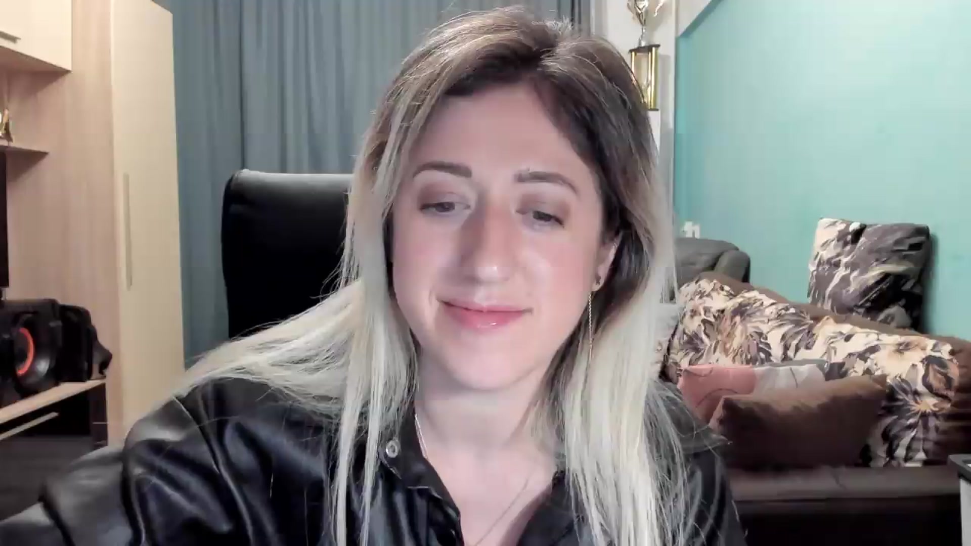 Gallery image thumbnail from SweetDelia_'s myfreecams stream on, 06/20/2026, 02:40 image 2 of 20