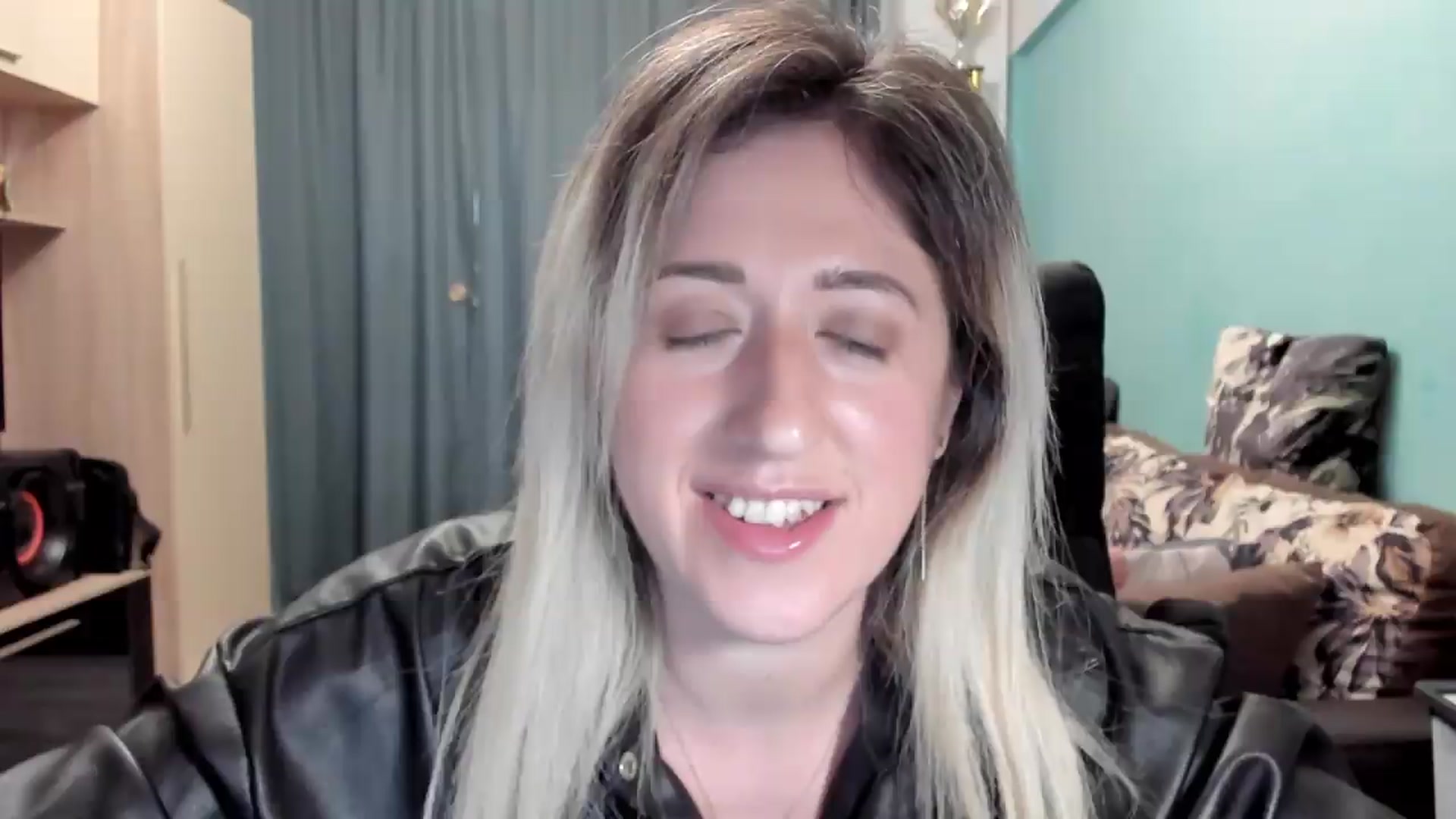 Gallery image thumbnail from SweetDelia_'s myfreecams stream on, 06/20/2026, 02:40 image 19 of 20