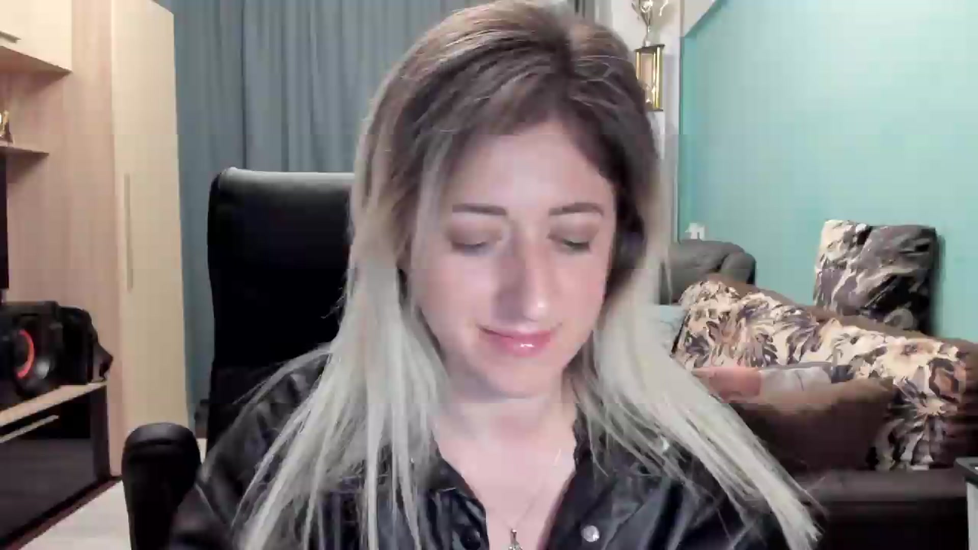 Gallery image thumbnail from SweetDelia_'s myfreecams stream on, 06/20/2026, 02:40 image 3 of 20