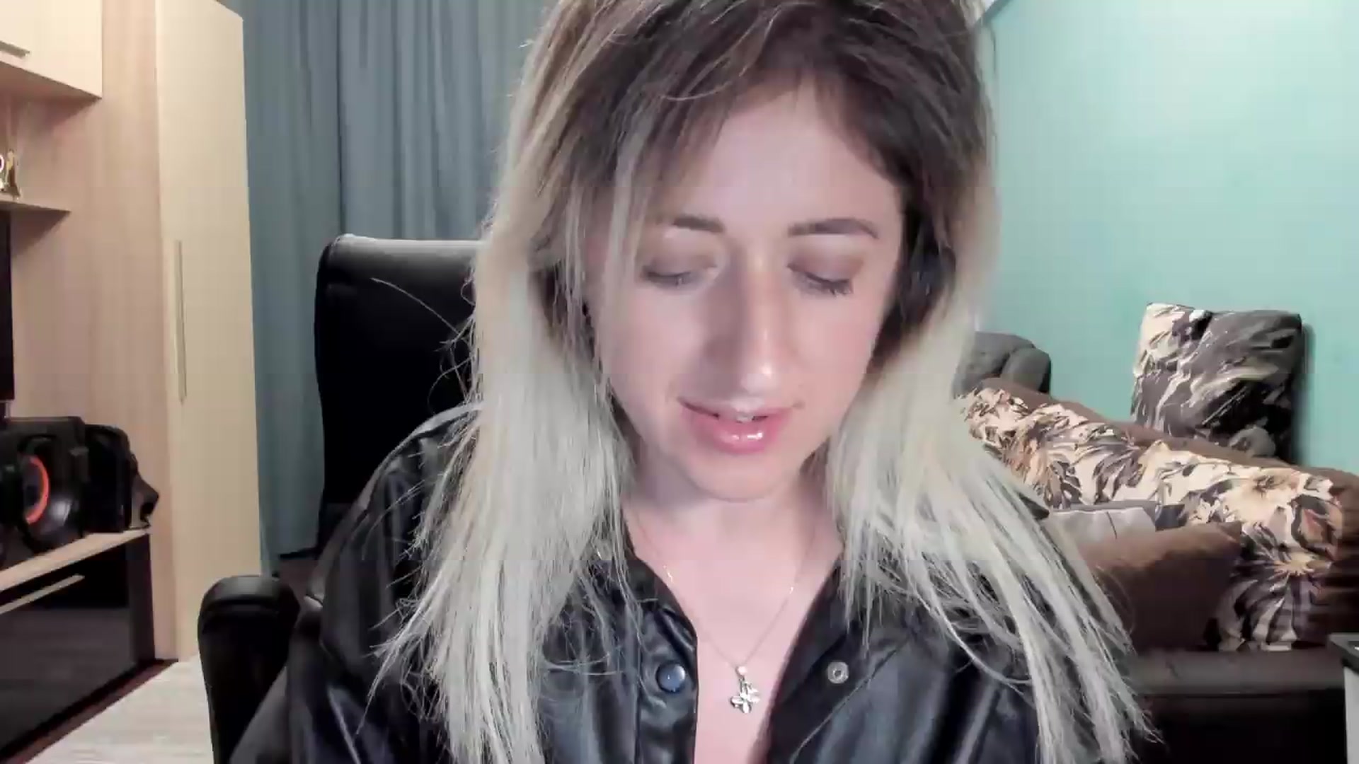 Gallery image thumbnail from SweetDelia_'s myfreecams stream on, 06/20/2026, 02:40 image 9 of 20