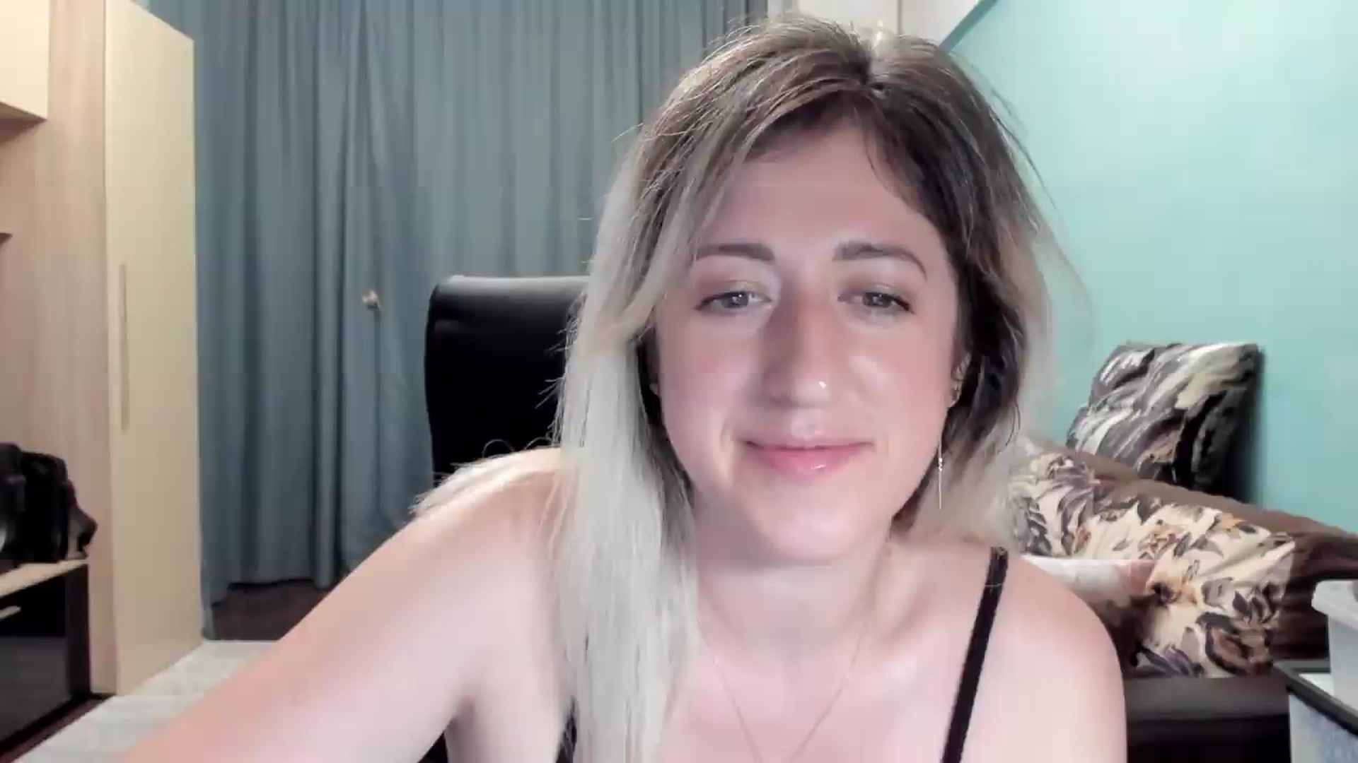 Gallery image thumbnail from SweetDelia_'s myfreecams stream on, 06/21/2026, 24:40 image 10 of 20