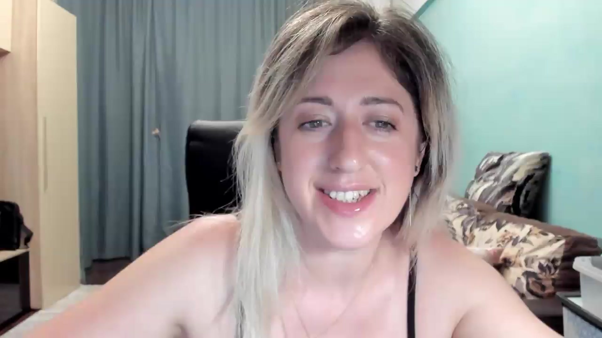 Gallery image thumbnail from SweetDelia_'s myfreecams stream on, 06/21/2026, 01:46 image 1 of 20