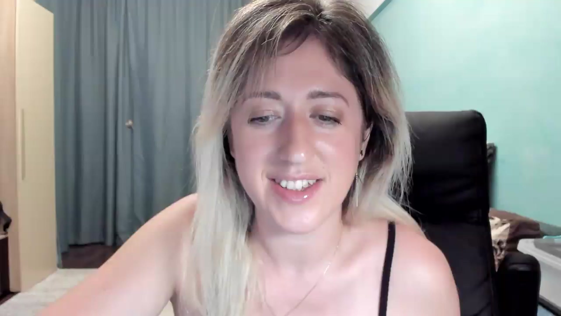 Gallery image thumbnail from SweetDelia_'s myfreecams stream on, 06/21/2026, 01:46 image 13 of 20