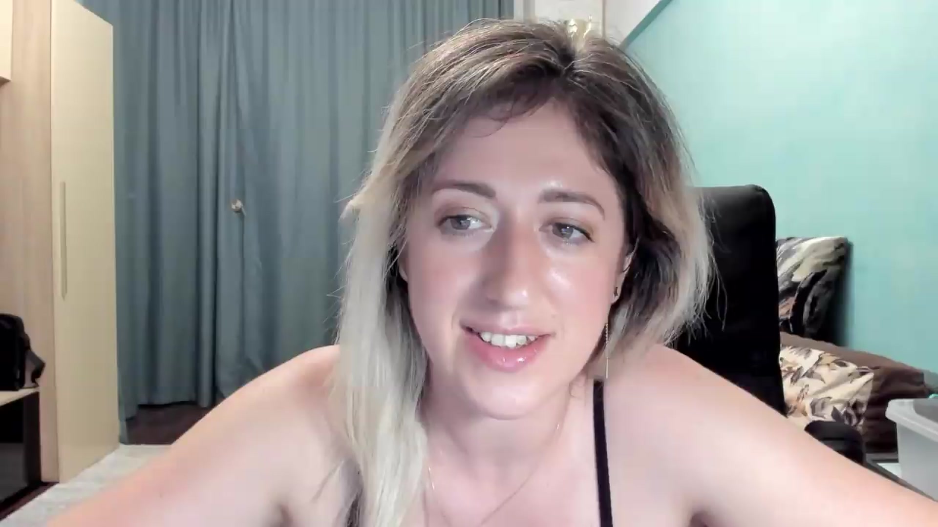 Gallery image thumbnail from SweetDelia_'s myfreecams stream on, 06/21/2026, 01:46 image 7 of 20
