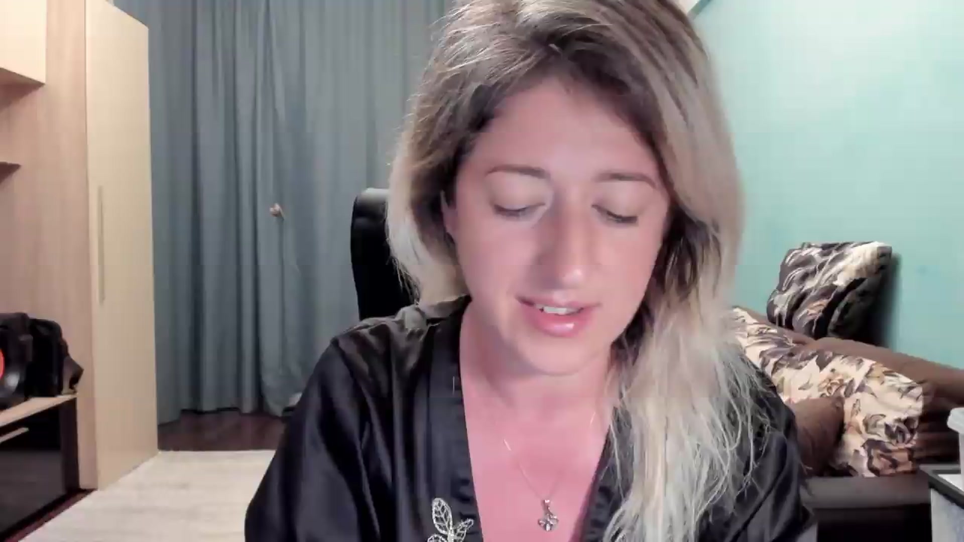 Gallery image thumbnail from SweetDelia_'s myfreecams stream on, 06/22/2026, 24:01 image 4 of 20