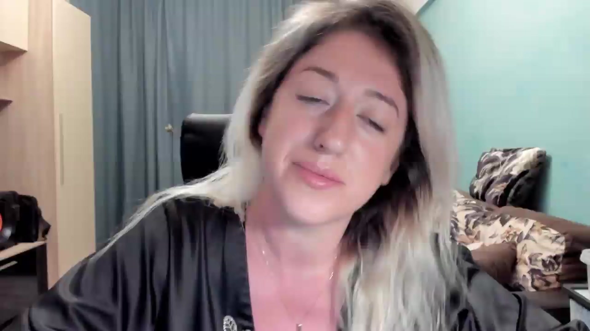 Gallery image thumbnail from SweetDelia_'s myfreecams stream on, 06/22/2026, 24:01 image 11 of 20
