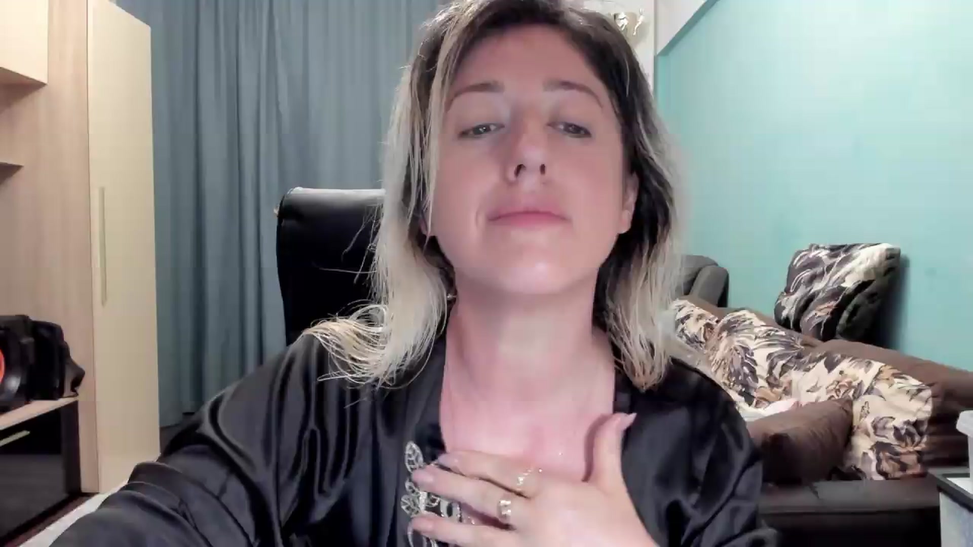 Gallery image thumbnail from SweetDelia_'s myfreecams stream on, 06/22/2026, 01:53 image 1 of 20