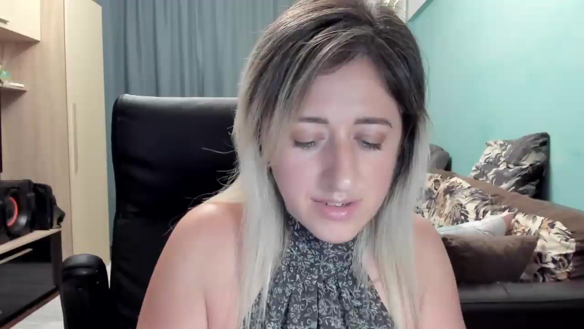 Gallery image thumbnail from SweetDelia_'s myfreecams stream on, 06/25/2026, 24:37 image 8 of 20