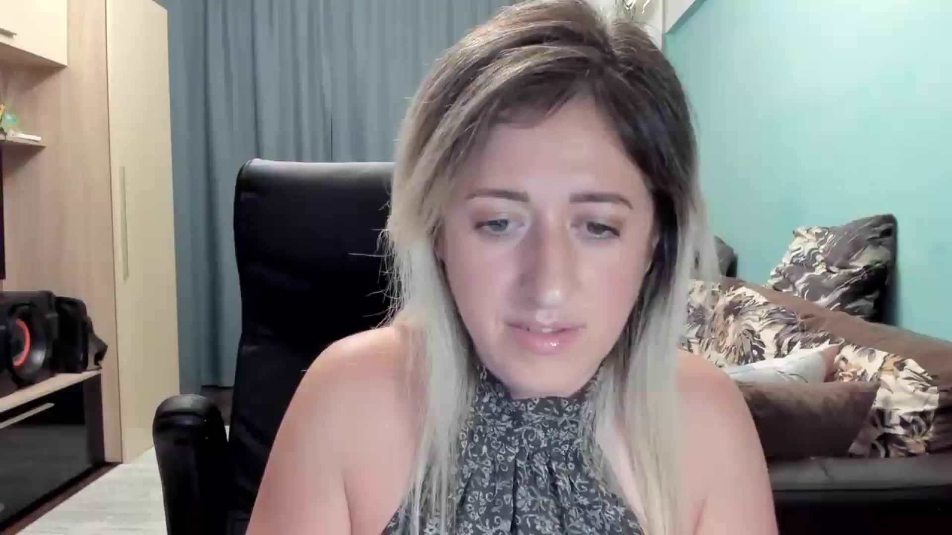 Gallery image thumbnail from SweetDelia_'s myfreecams stream on, 06/25/2026, 24:37 image 14 of 20