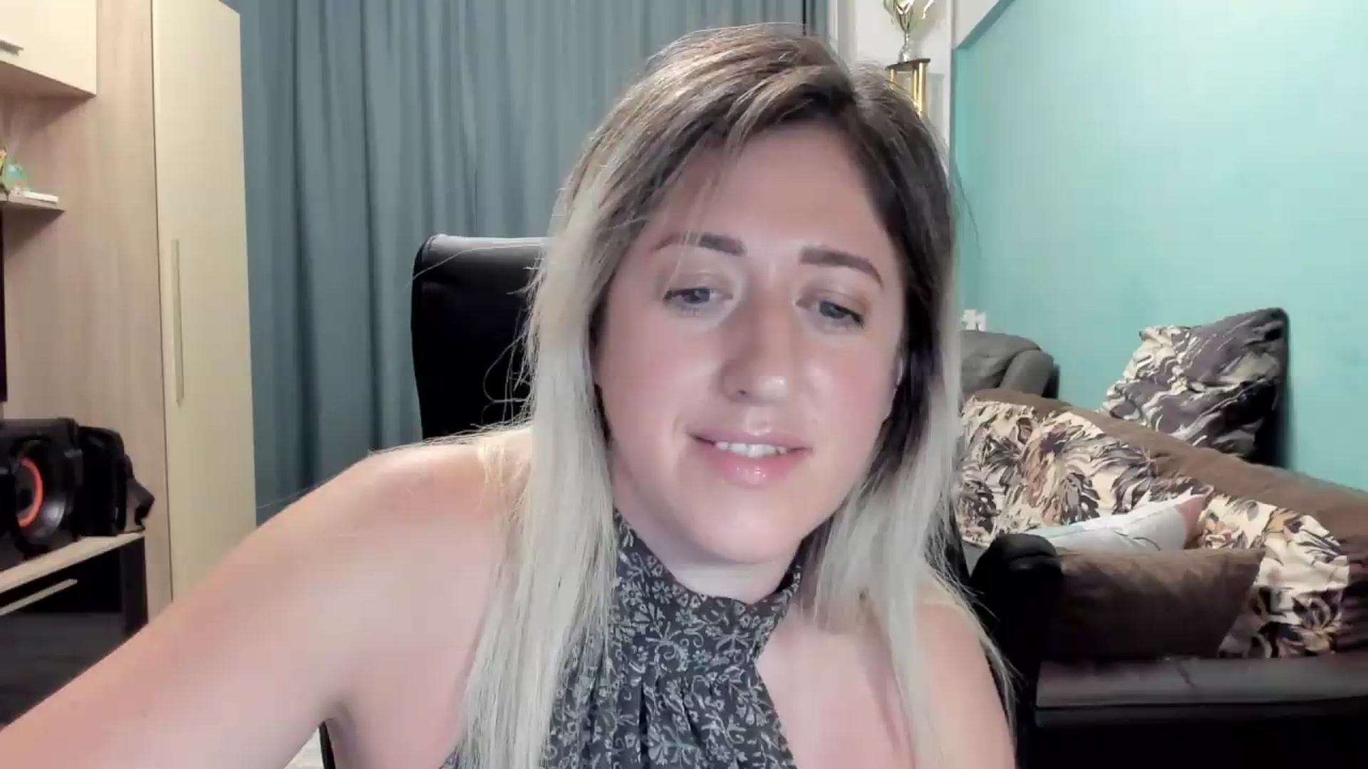Gallery image thumbnail from SweetDelia_'s myfreecams stream on, 06/25/2026, 01:57 image 17 of 20