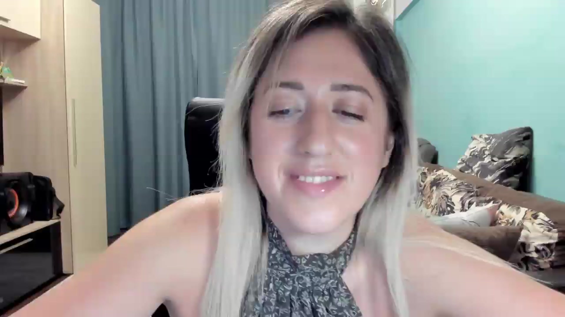 Gallery image thumbnail from SweetDelia_'s myfreecams stream on, 06/25/2026, 01:57 image 11 of 20