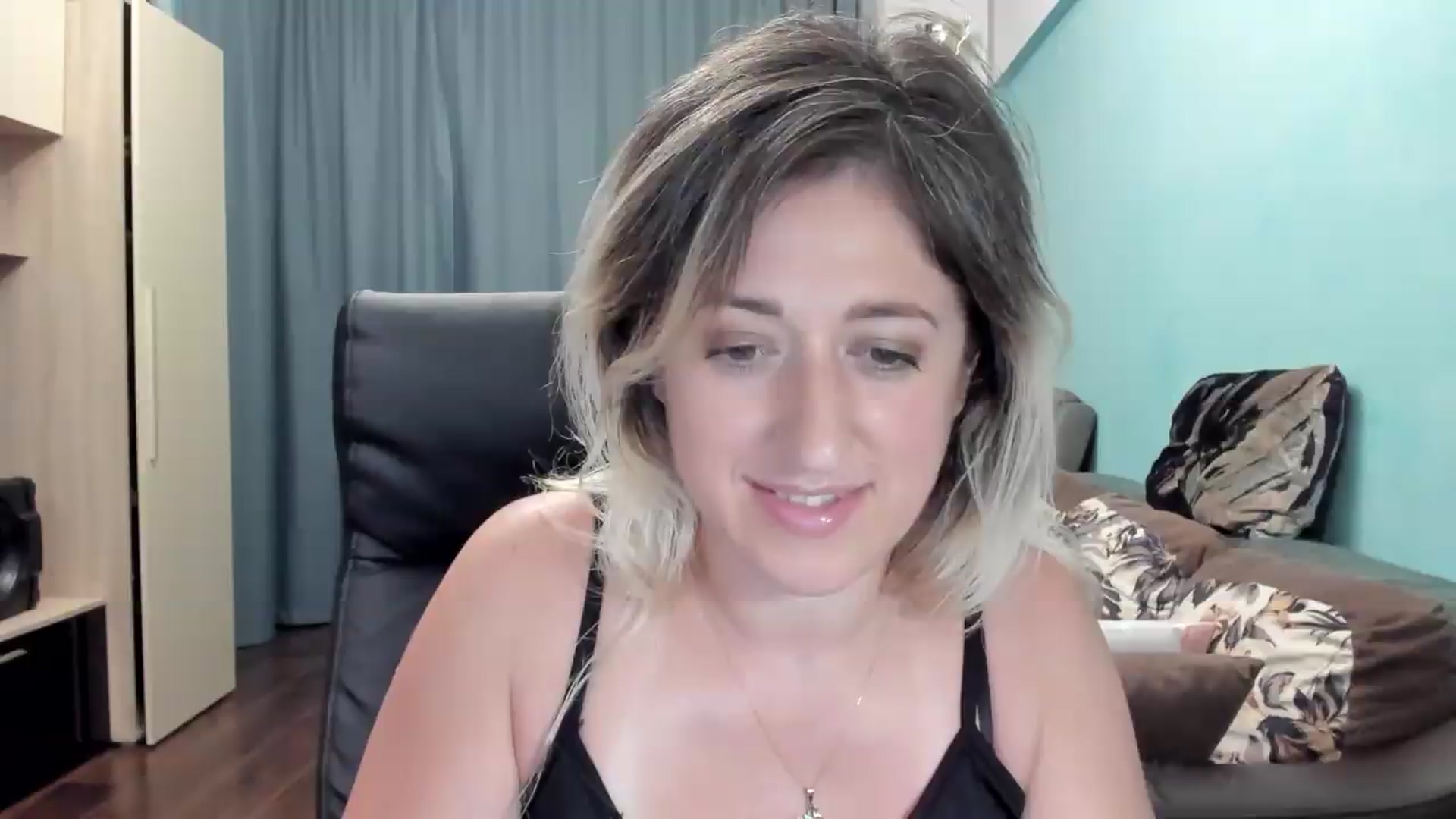 Gallery image thumbnail from SweetDelia_'s myfreecams stream on, 06/27/2026, 24:58 image 4 of 20