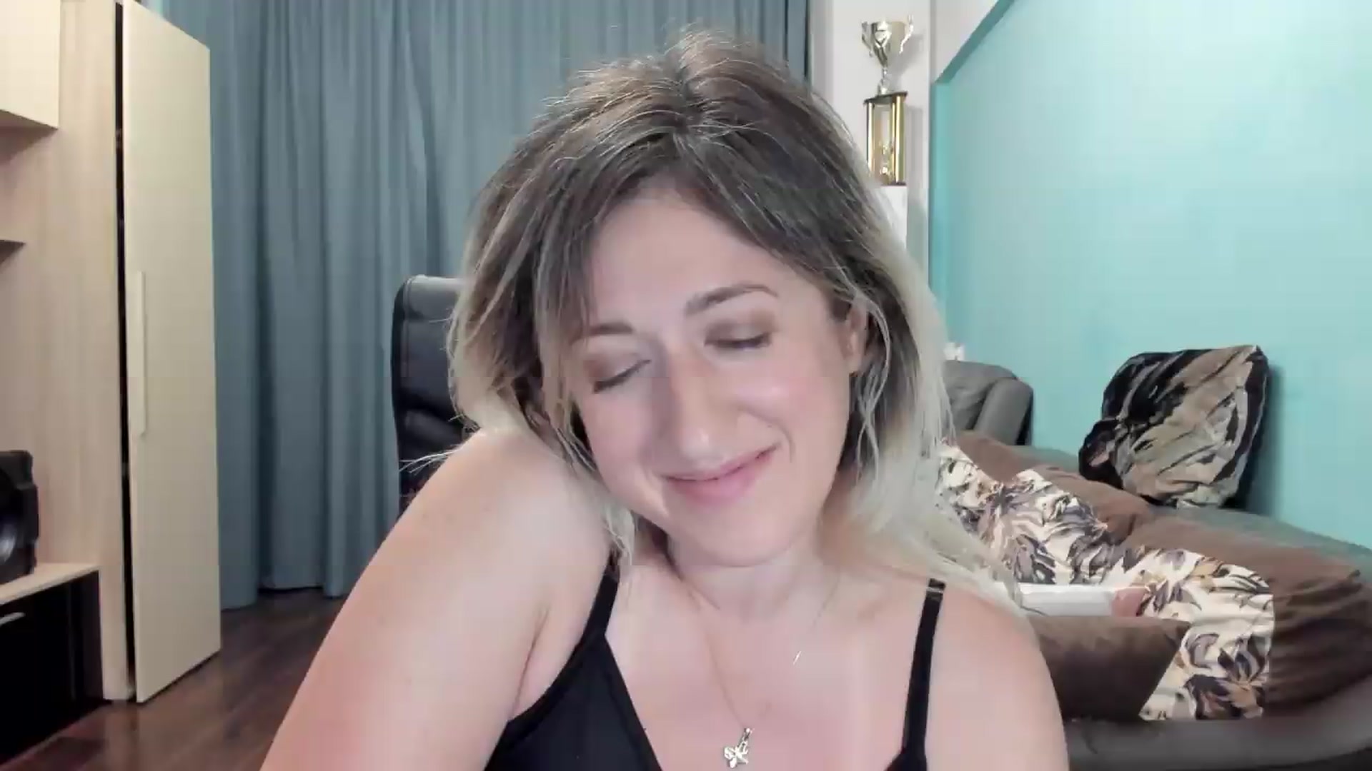 Gallery image thumbnail from SweetDelia_'s myfreecams stream on, 06/27/2026, 01:24 image 12 of 20