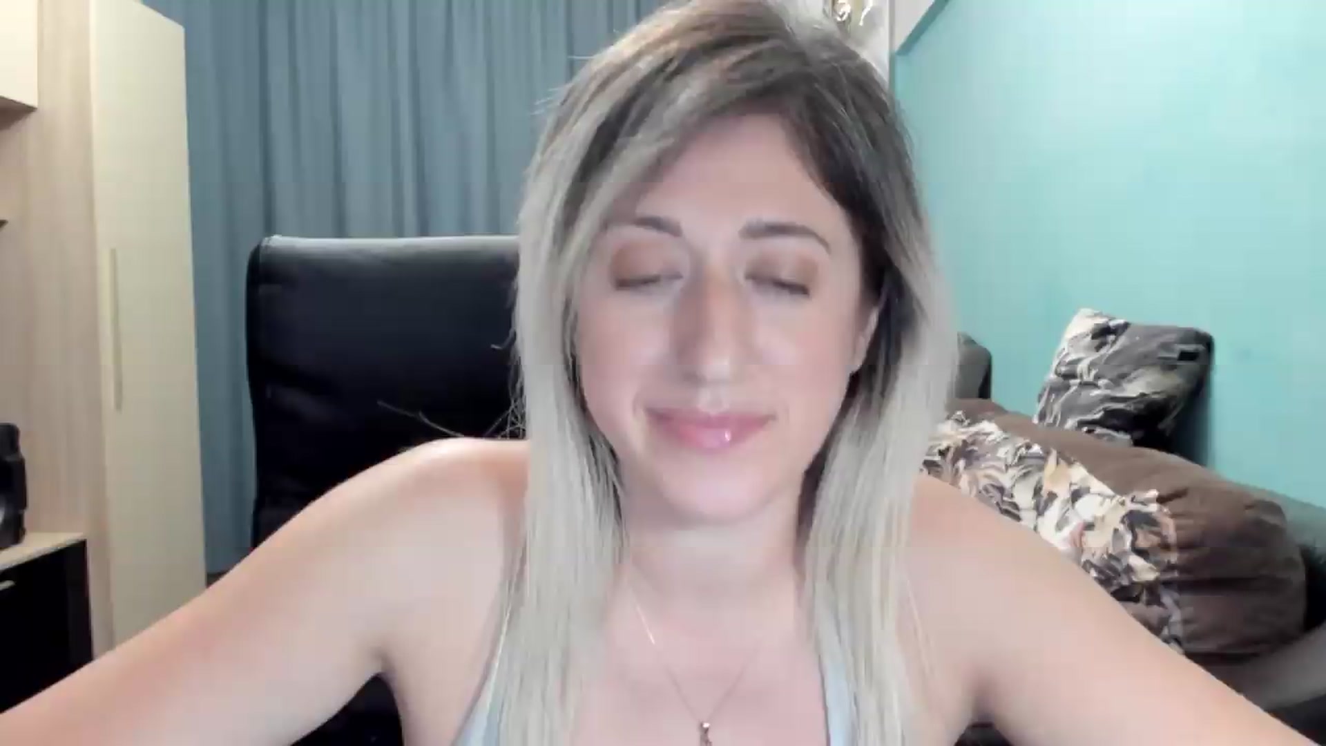 Gallery image thumbnail from SweetDelia_'s myfreecams stream on, 06/29/2026, 24:01 image 8 of 20