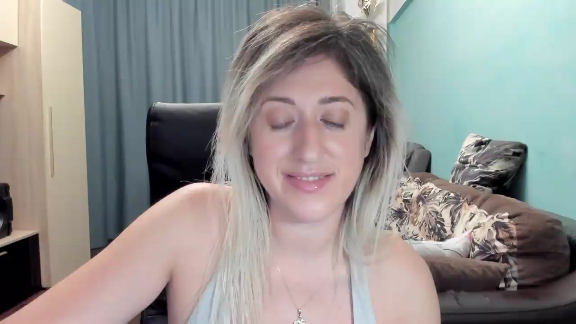 Gallery image thumbnail from SweetDelia_'s myfreecams stream on, 06/29/2026, 01:53 image 14 of 20