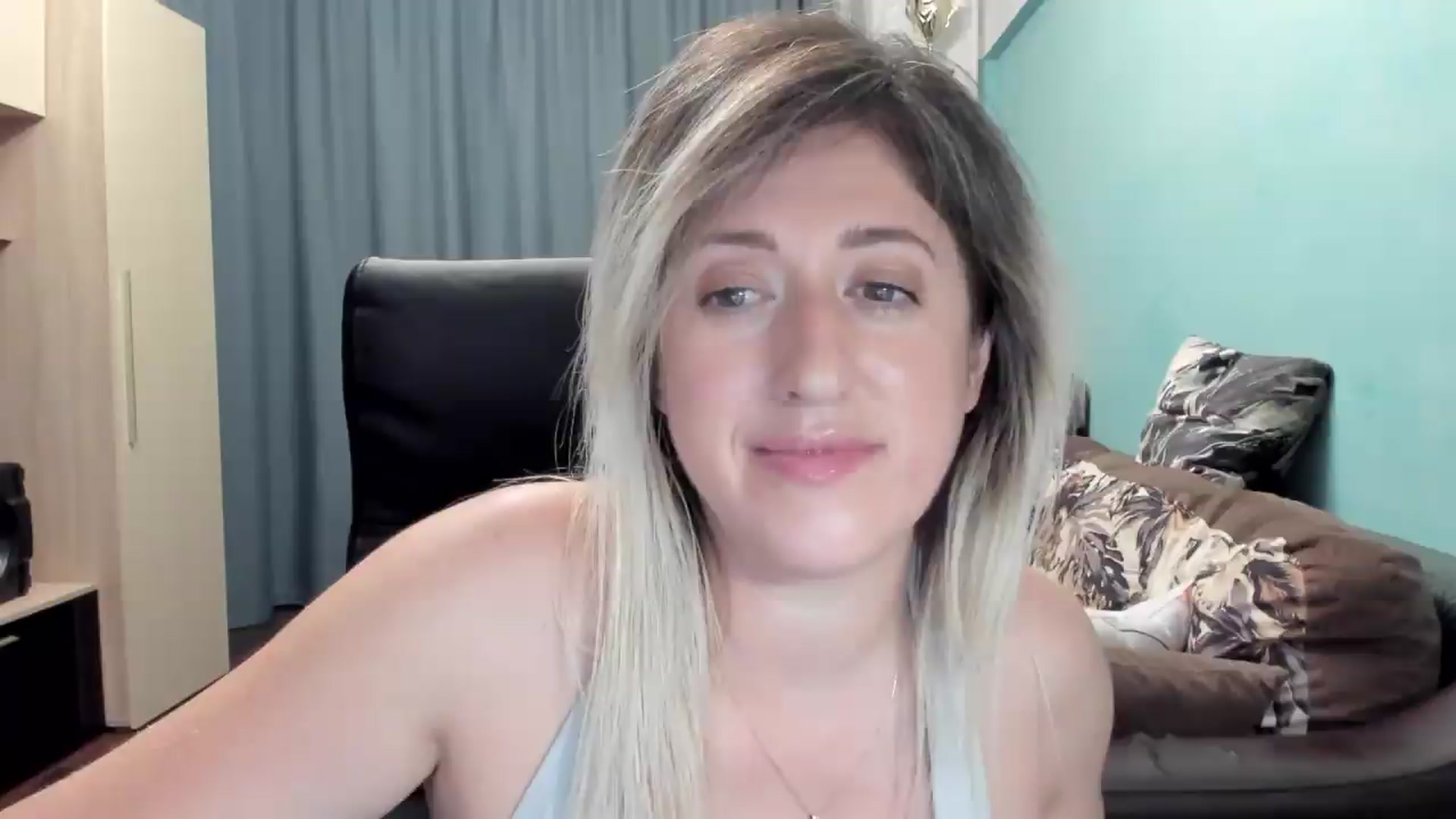 Gallery image thumbnail from SweetDelia_'s myfreecams stream on, 06/29/2026, 01:53 image 18 of 20