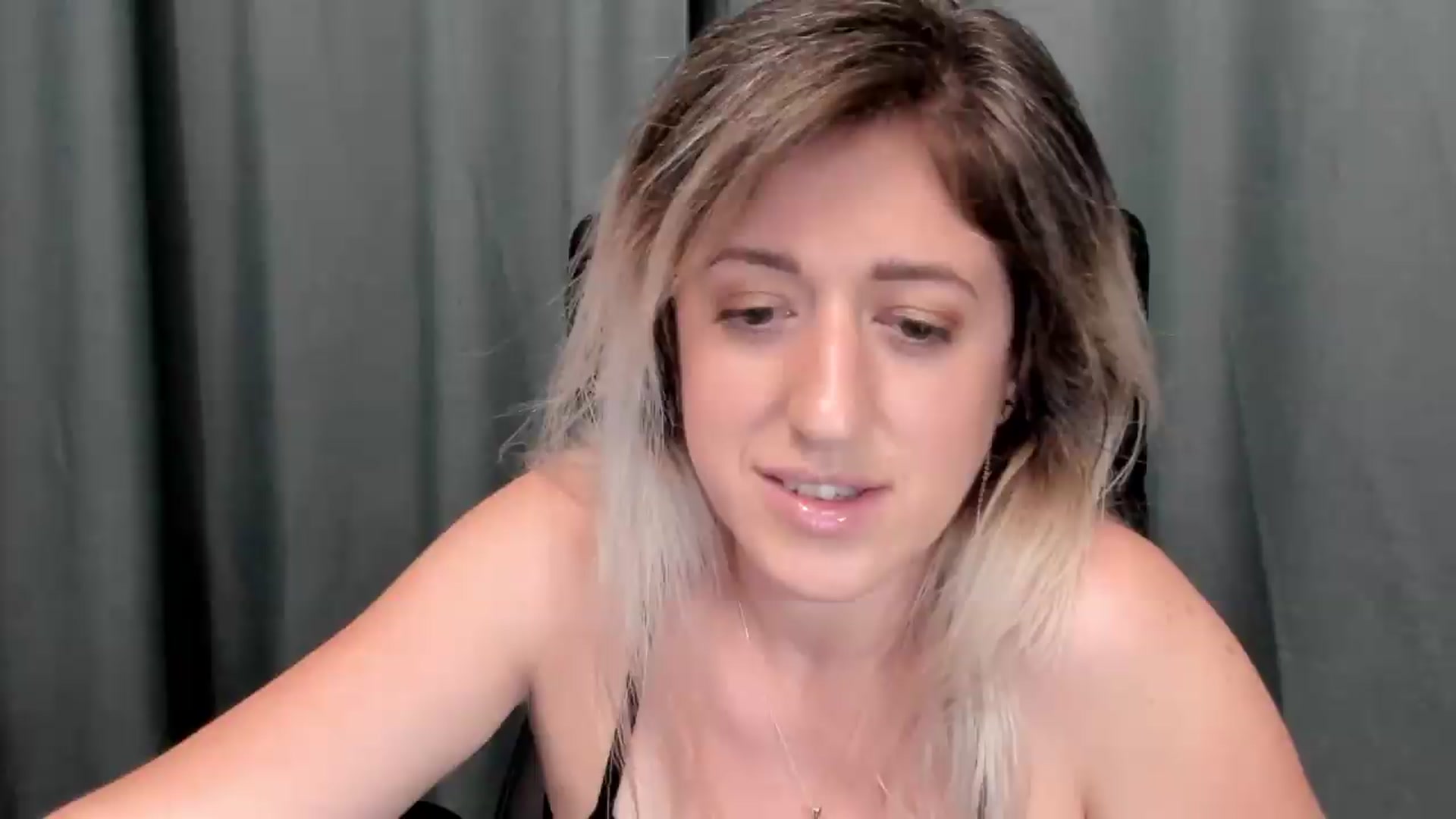 Gallery image thumbnail from SweetDelia_'s myfreecams stream on, 07/01/2026, 24:53 image 14 of 20