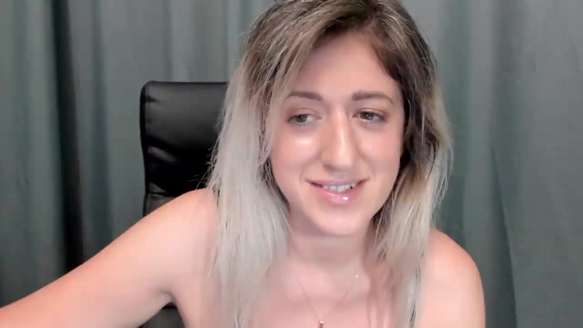 Gallery image thumbnail from SweetDelia_'s myfreecams stream on, 07/01/2026, 01:36 image 10 of 20