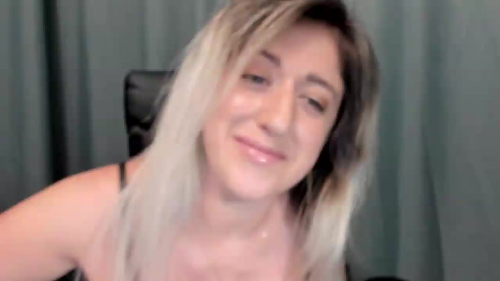 Gallery image thumbnail from SweetDelia_'s myfreecams stream on, 07/01/2026, 01:36 image 5 of 20