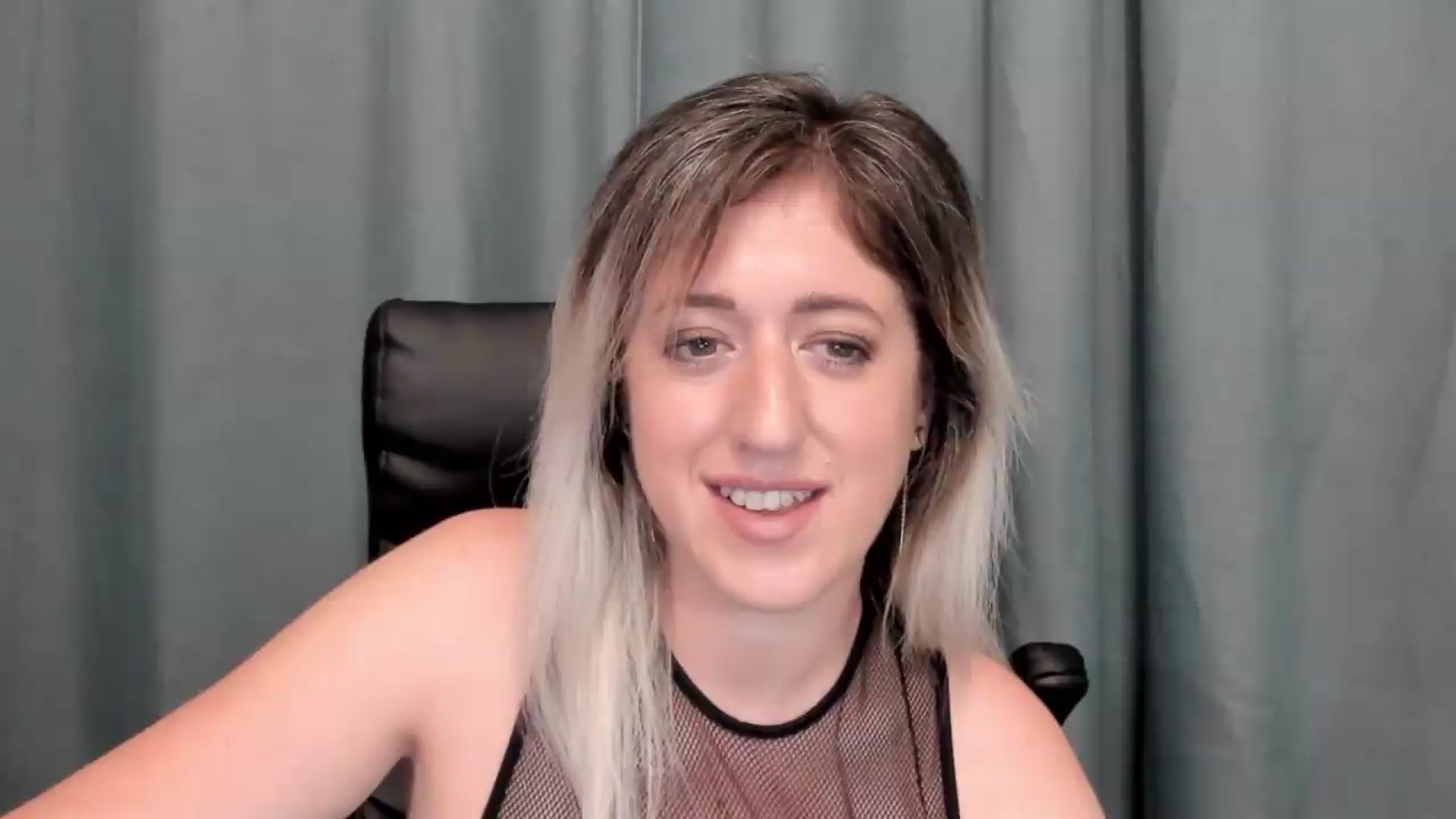 Gallery image thumbnail from SweetDelia_'s myfreecams stream on, 07/03/2026, 24:13 image 19 of 20