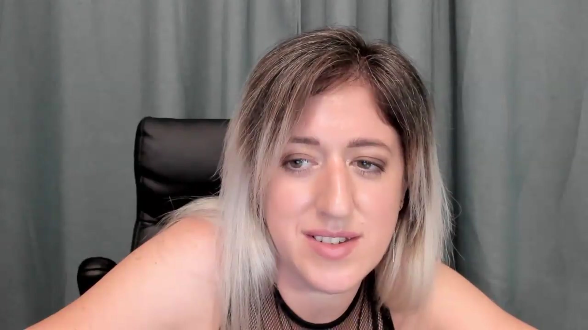 Gallery image thumbnail from SweetDelia_'s myfreecams stream on, 07/03/2026, 02:25 image 16 of 20