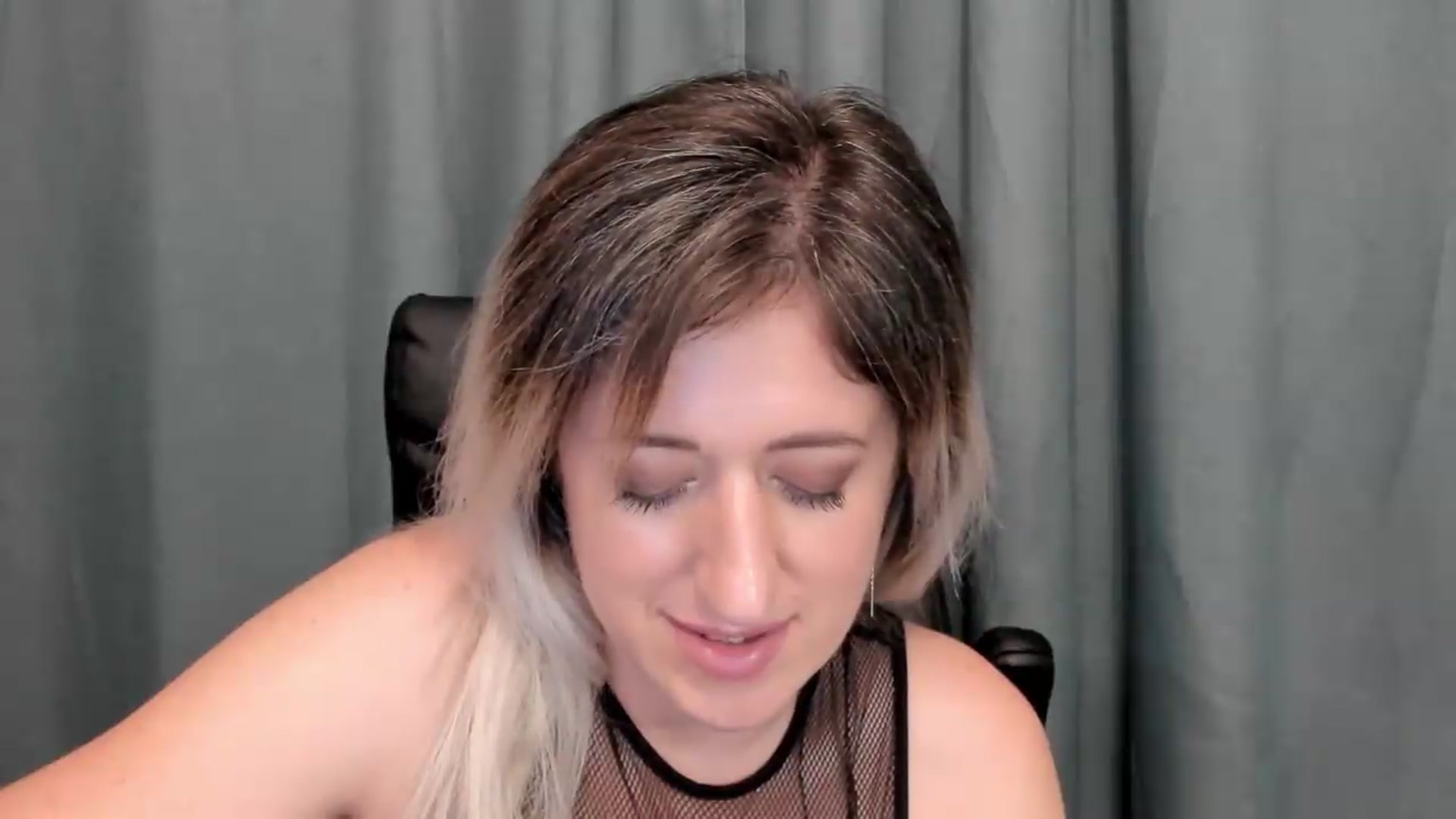 Gallery image thumbnail from SweetDelia_'s myfreecams stream on, 07/03/2026, 02:25 image 18 of 20