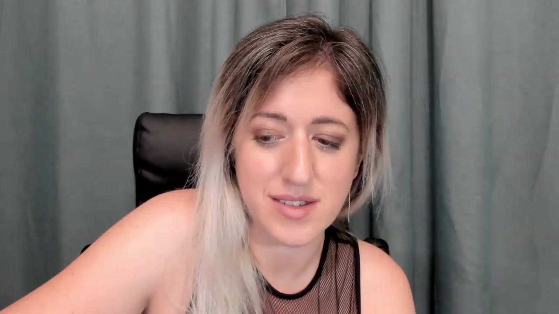 Gallery image thumbnail from SweetDelia_'s myfreecams stream on, 07/03/2026, 02:25 image 13 of 20