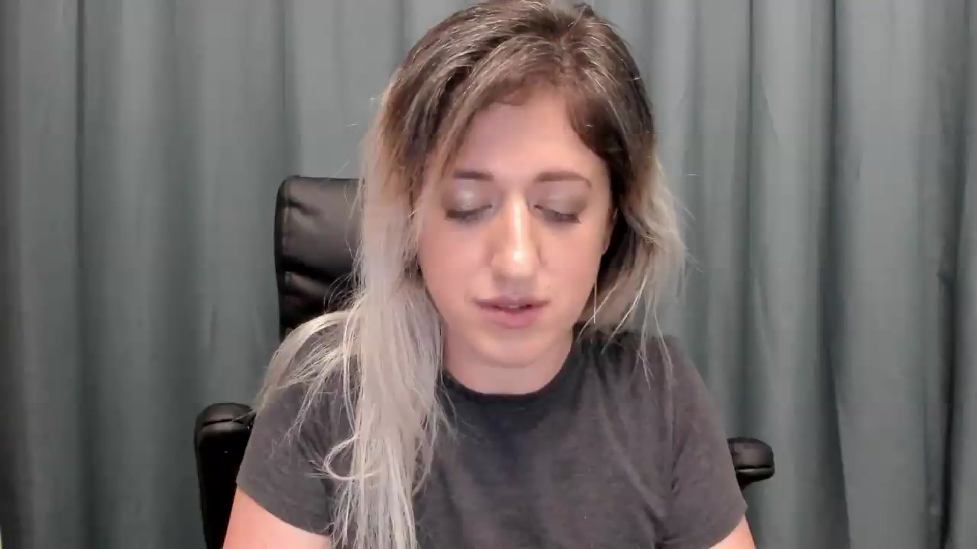 Gallery image thumbnail from SweetDelia_'s myfreecams stream on, 07/04/2026, 24:10 image 13 of 20