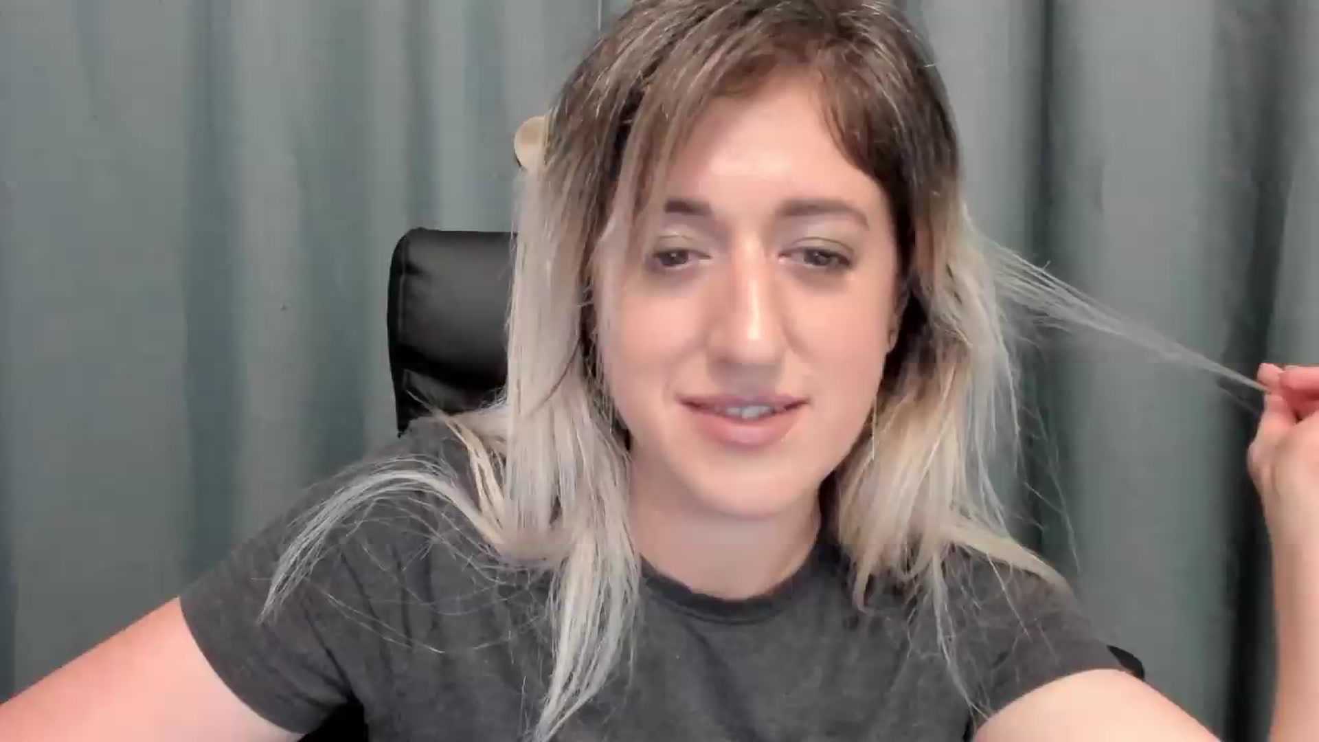 Gallery image thumbnail from SweetDelia_'s myfreecams stream on, 07/04/2026, 24:10 image 7 of 20