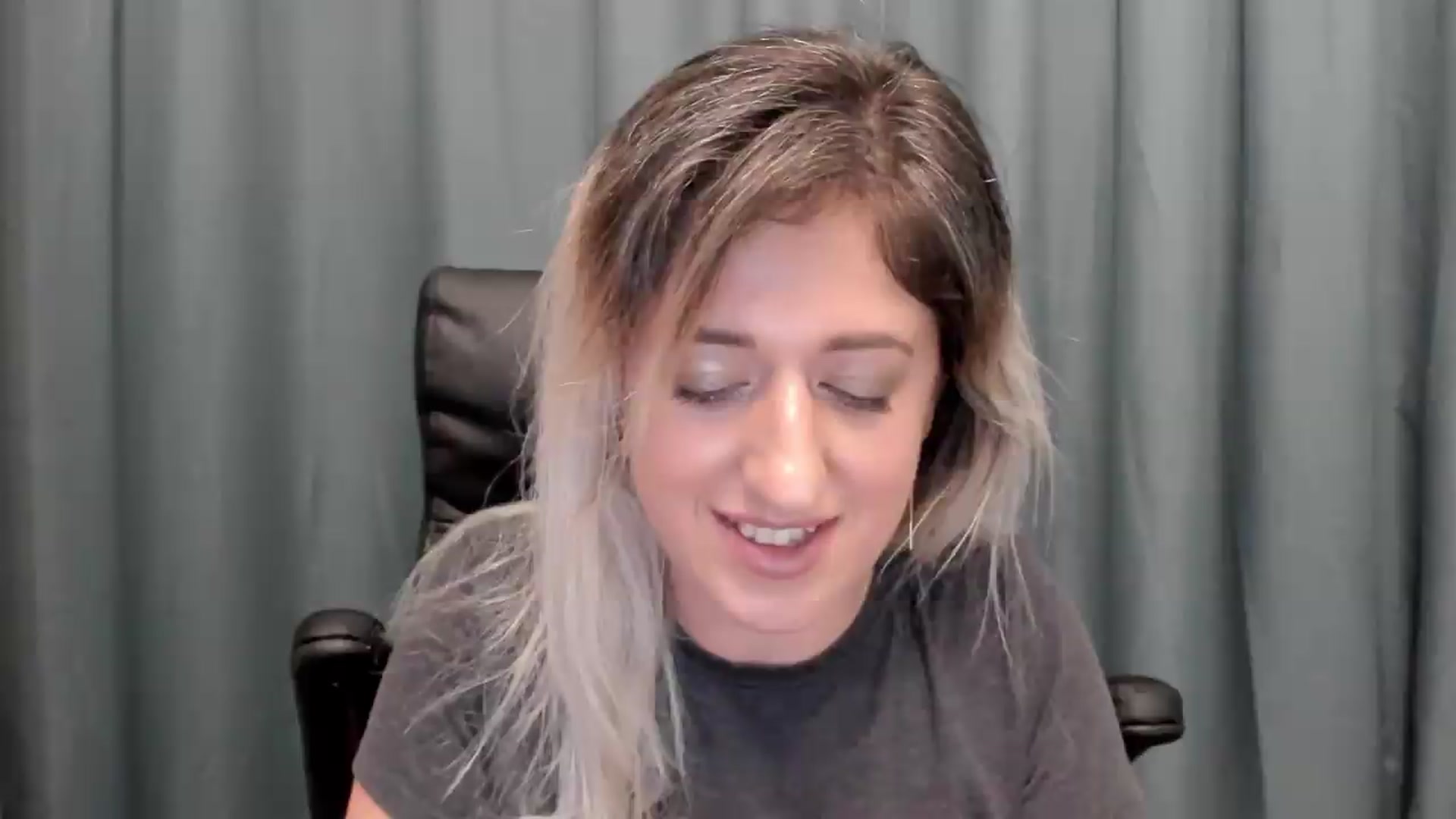 Gallery image thumbnail from SweetDelia_'s myfreecams stream on, 07/04/2026, 24:10 image 17 of 20